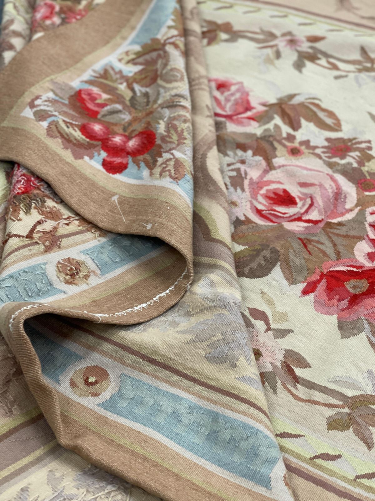 Traditional Carpet French Aubusson Style Area Rug Handwoven Wool Rug Needlepoint photo vinterior