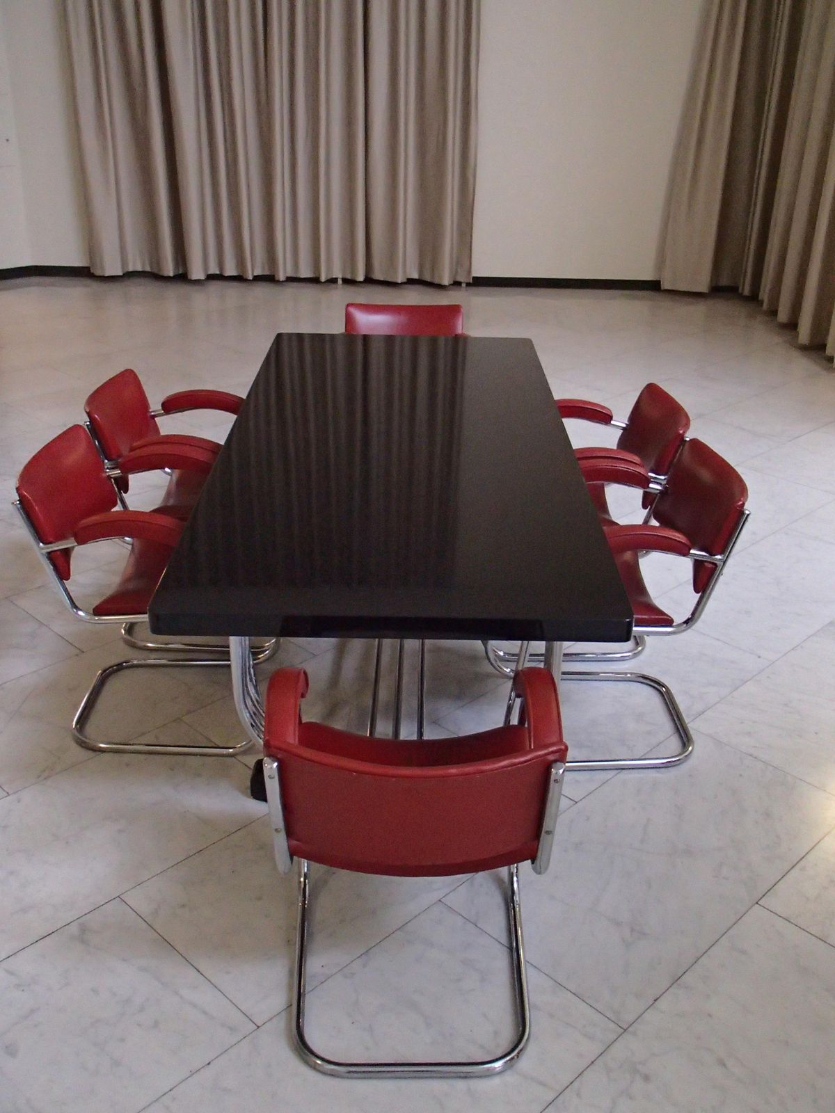 photo furniture 1930s Dining Room Set By Pel By Serge Chermayeff, Table And 6 Chairs