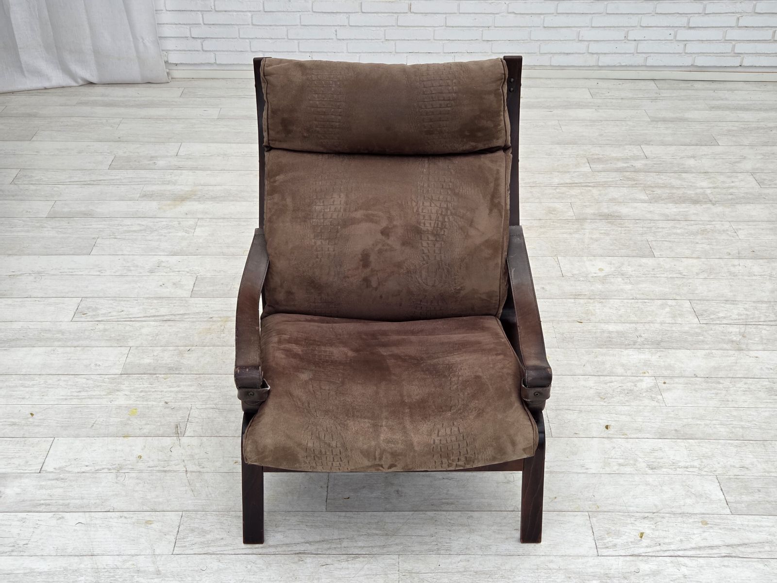 Jaren 1970, Scandinavische Loungestoel, Nubuckleer, Canvas, Beukenhout. photo buy