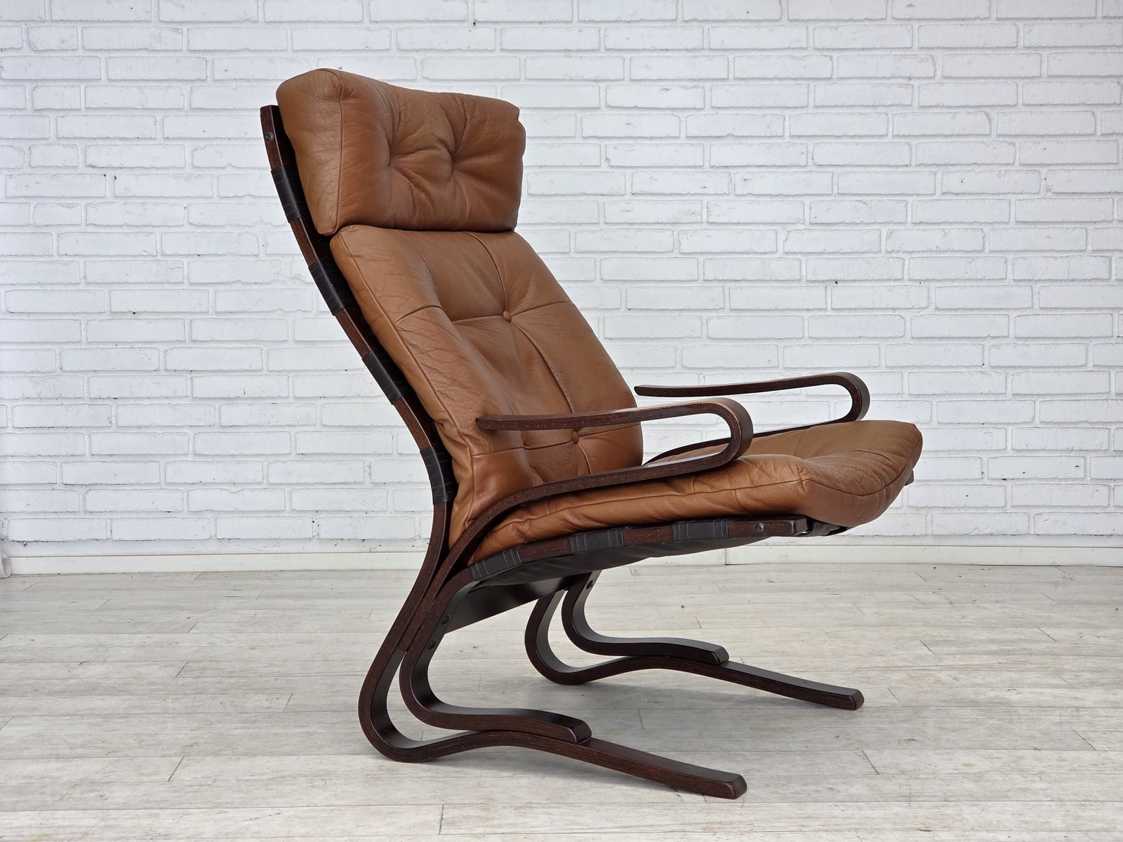 photo for sale Jaren 1970, Noors Design Van Else & Nordahl Solheim, Set Van 2 Stoelen Met Voetenbank, Model "Kengu".