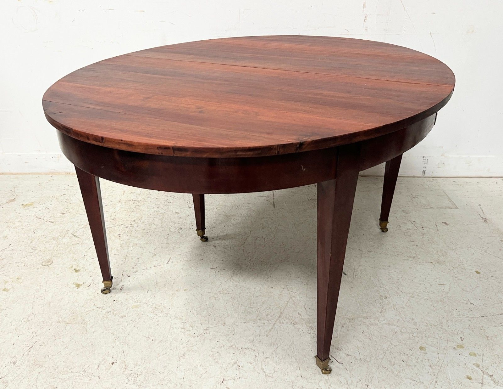 photo vinterior Louis XVI Style Headband Table With 6 Feet Sheaths 19th Century