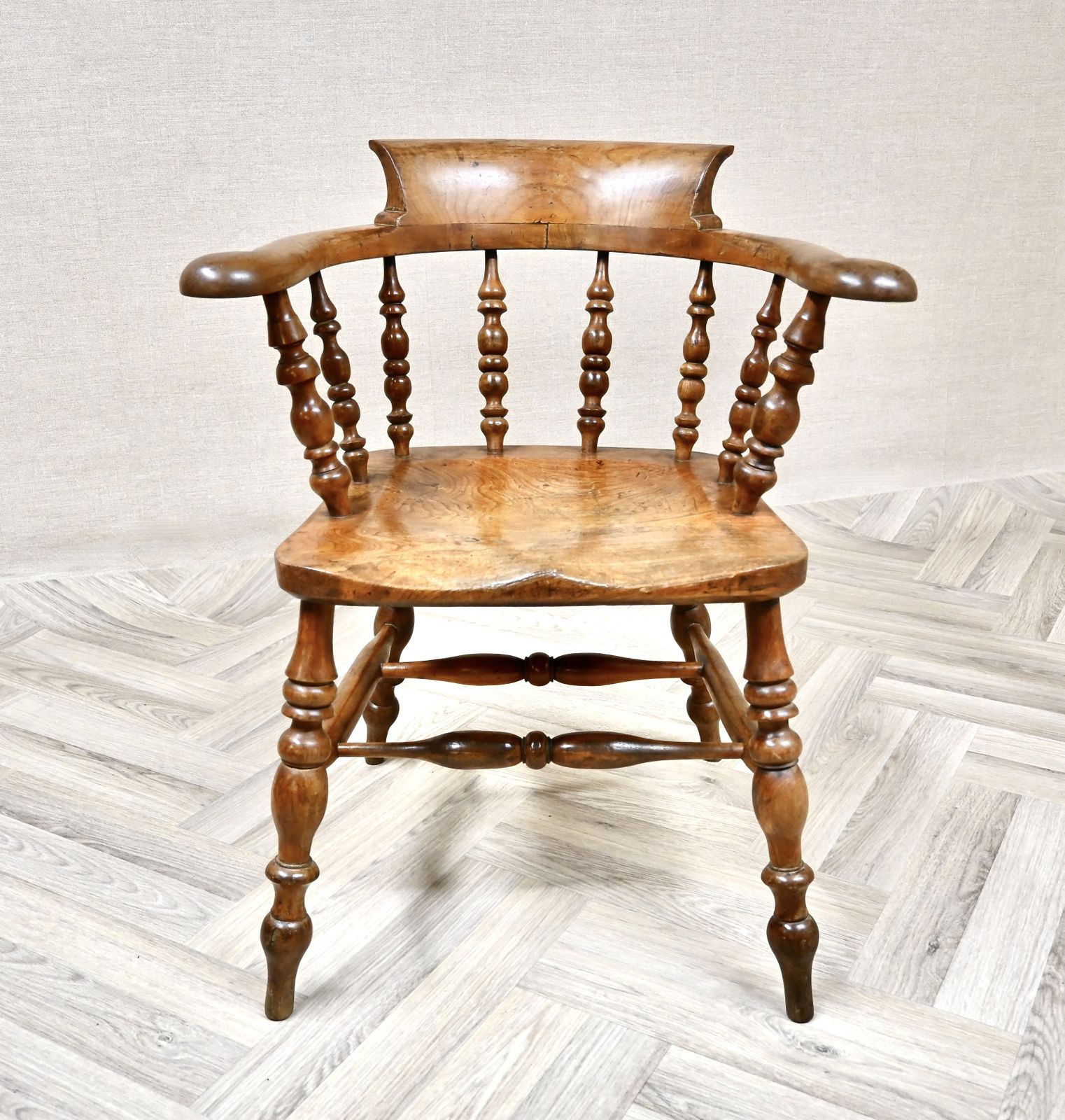 Antique Windsor Smoker's Bow Armchair
