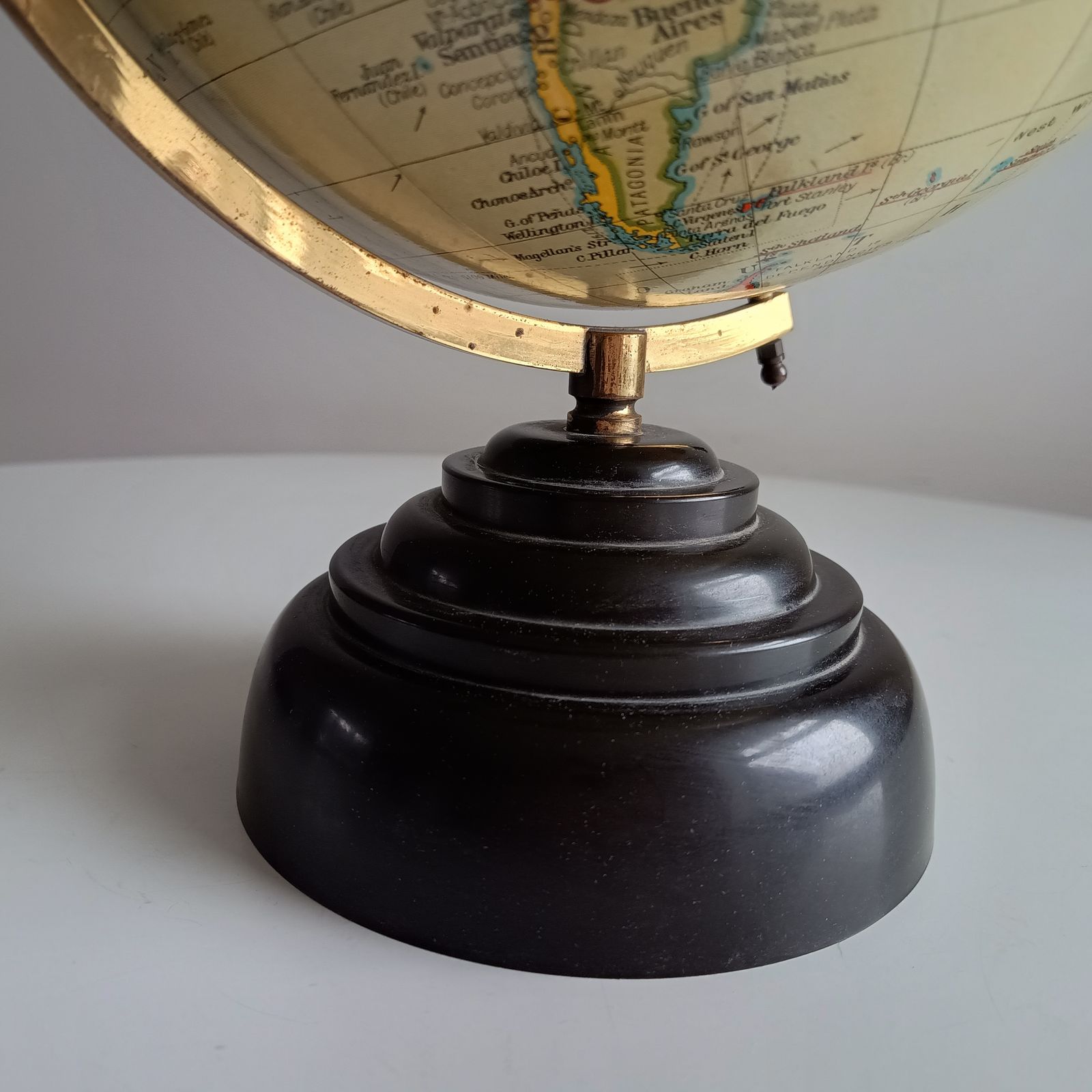 Art Deco Geographia 1947 10 Inch Globe: Final Year Of British Raj, Bakelite Jelly Mold Base, Steamer Routes photo Home Decor