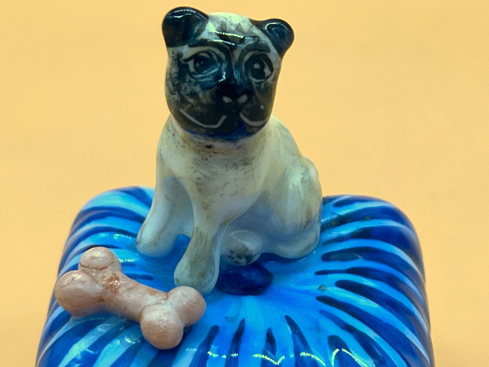 Dubarry Limoges Porcelain France Pug Dog With Bone Shaped Hinged Trinket / Jewelry Box. photo 295.0
