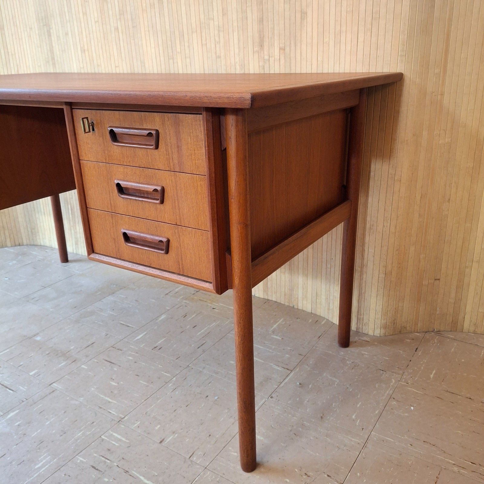 Fab 60s Mid Century Modern Danish Gunner Nielsen Tibergaard Teak Desk W/ 2 Keys photo buy
