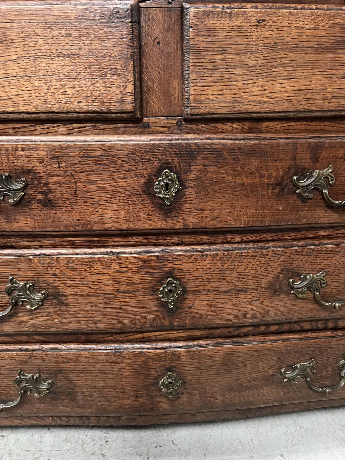 Louis XX Style Chest Of Drawers In Solid Oak From The 18th Century photo Furniture