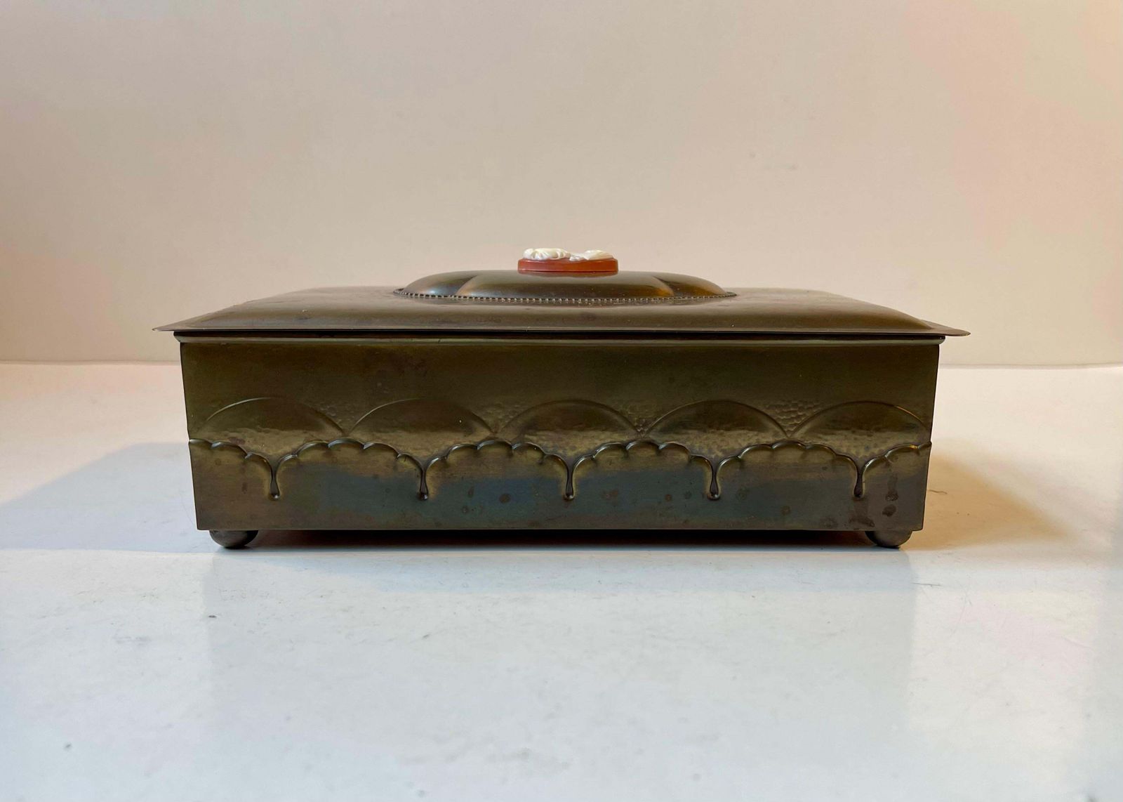 photo furniture Art Deco Brass Cigar Box With Bakelite Cameo, 1940s