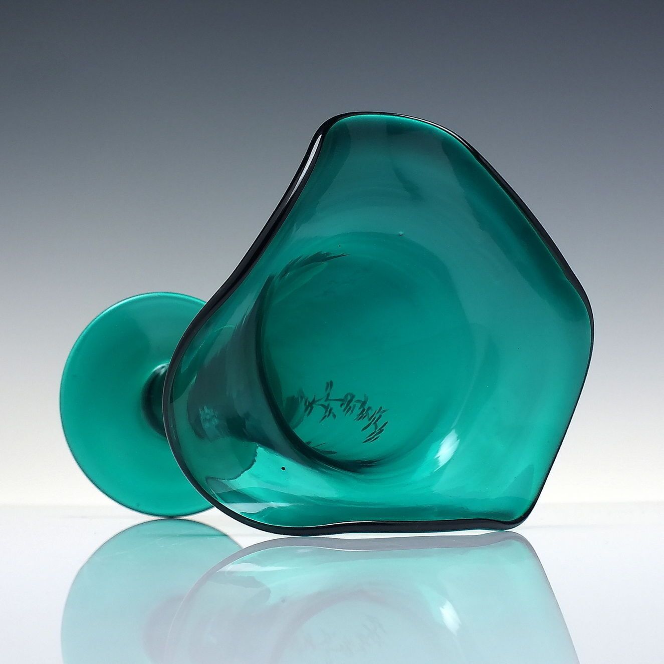 Victorian Mary Gregory Green Glass Flower Vase C1890 photo Home Decor