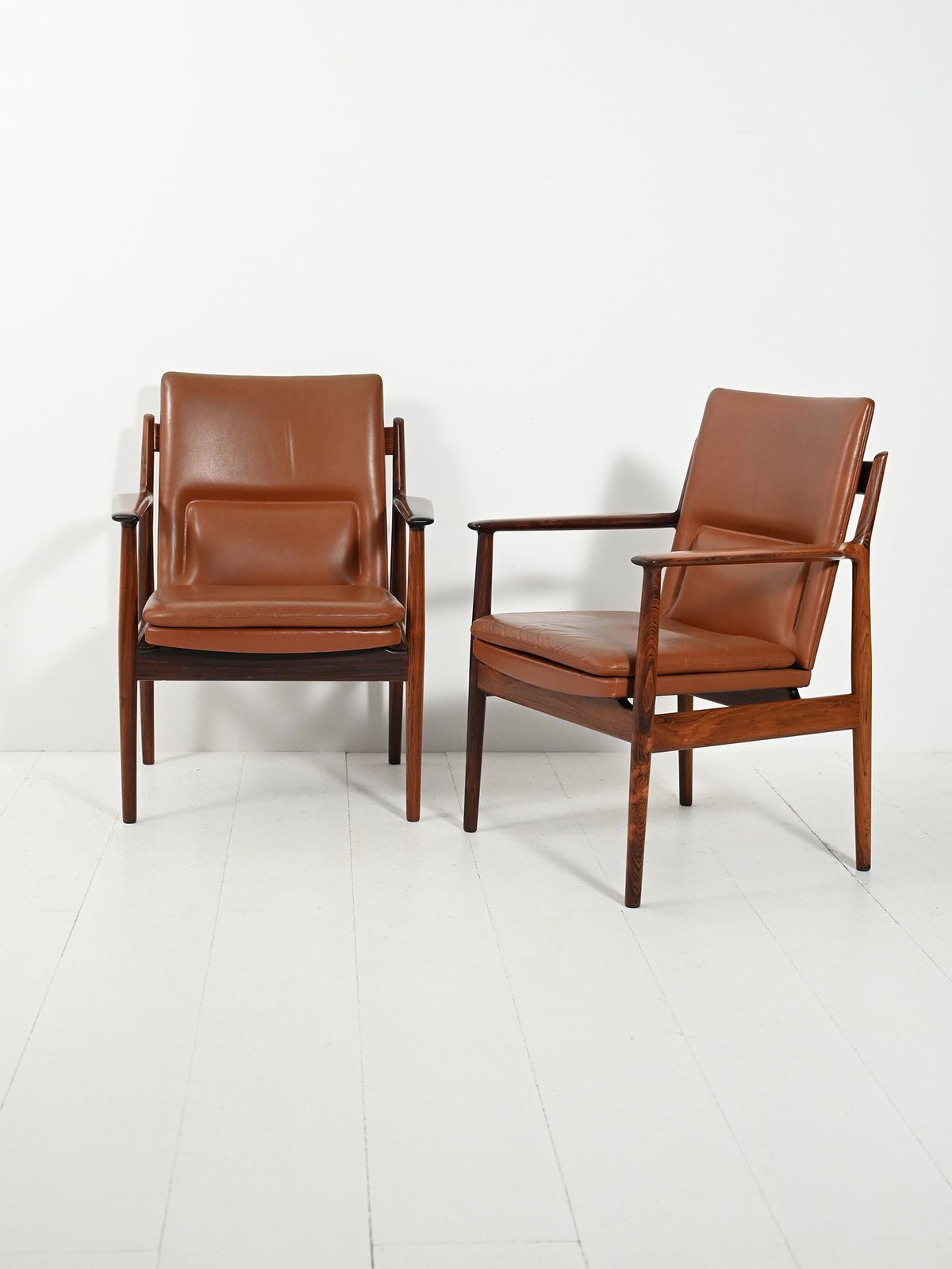 Pair Of “Ark” Armchairs By Arne Vodder In Leather photo furniture