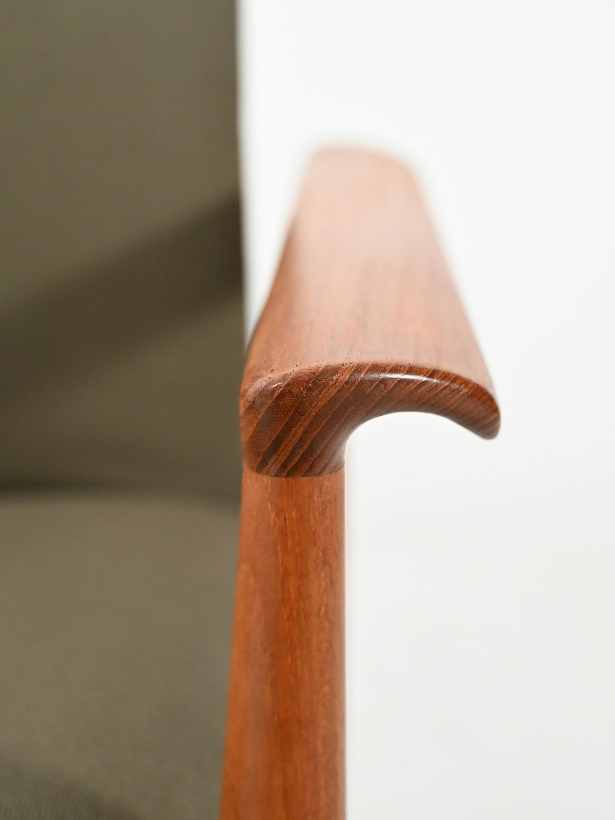 photo furniture “Diplomat” Armchair By Finn Juhl
