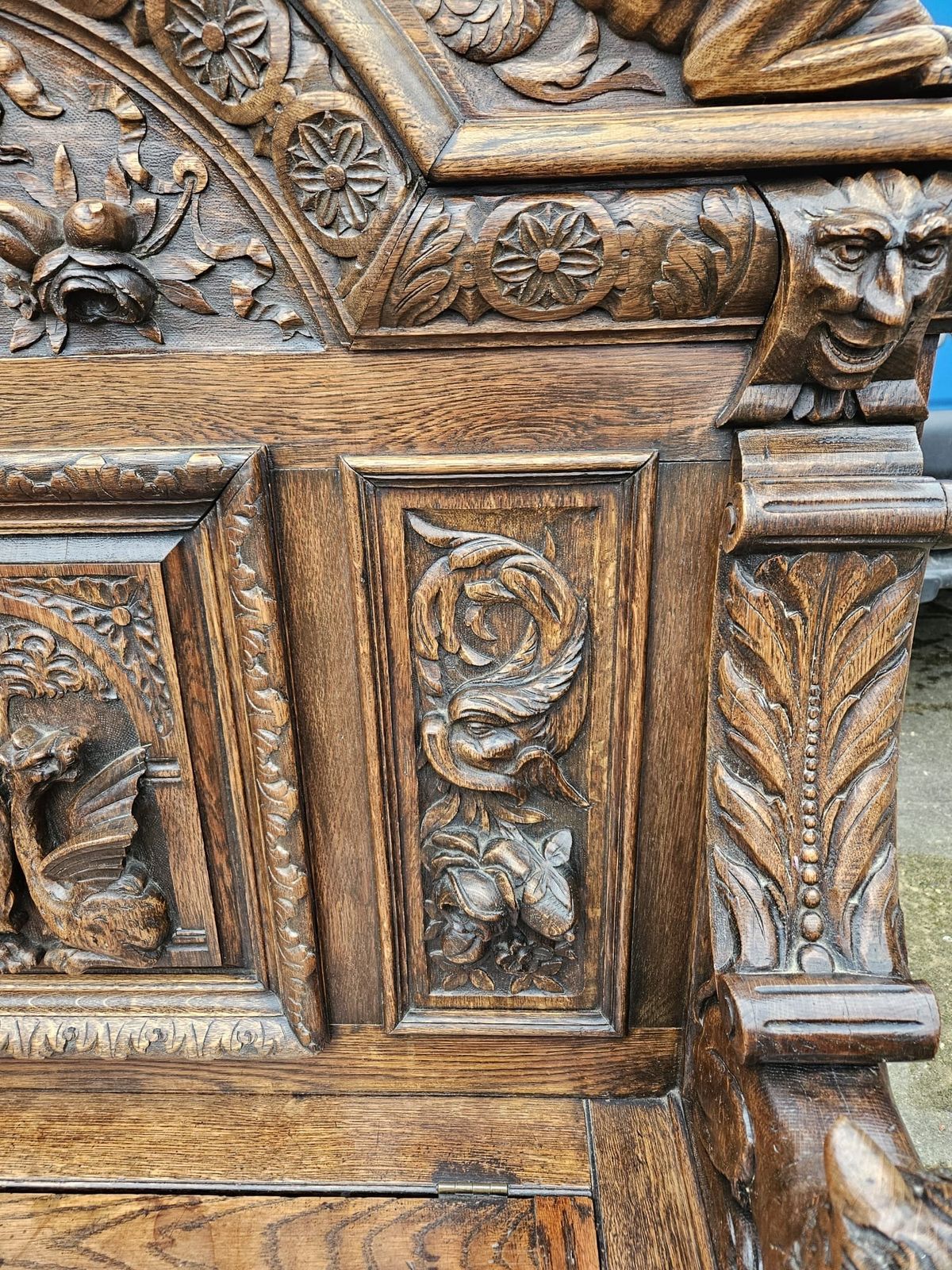 Victorian Carved Oak Settle photo vinterior
