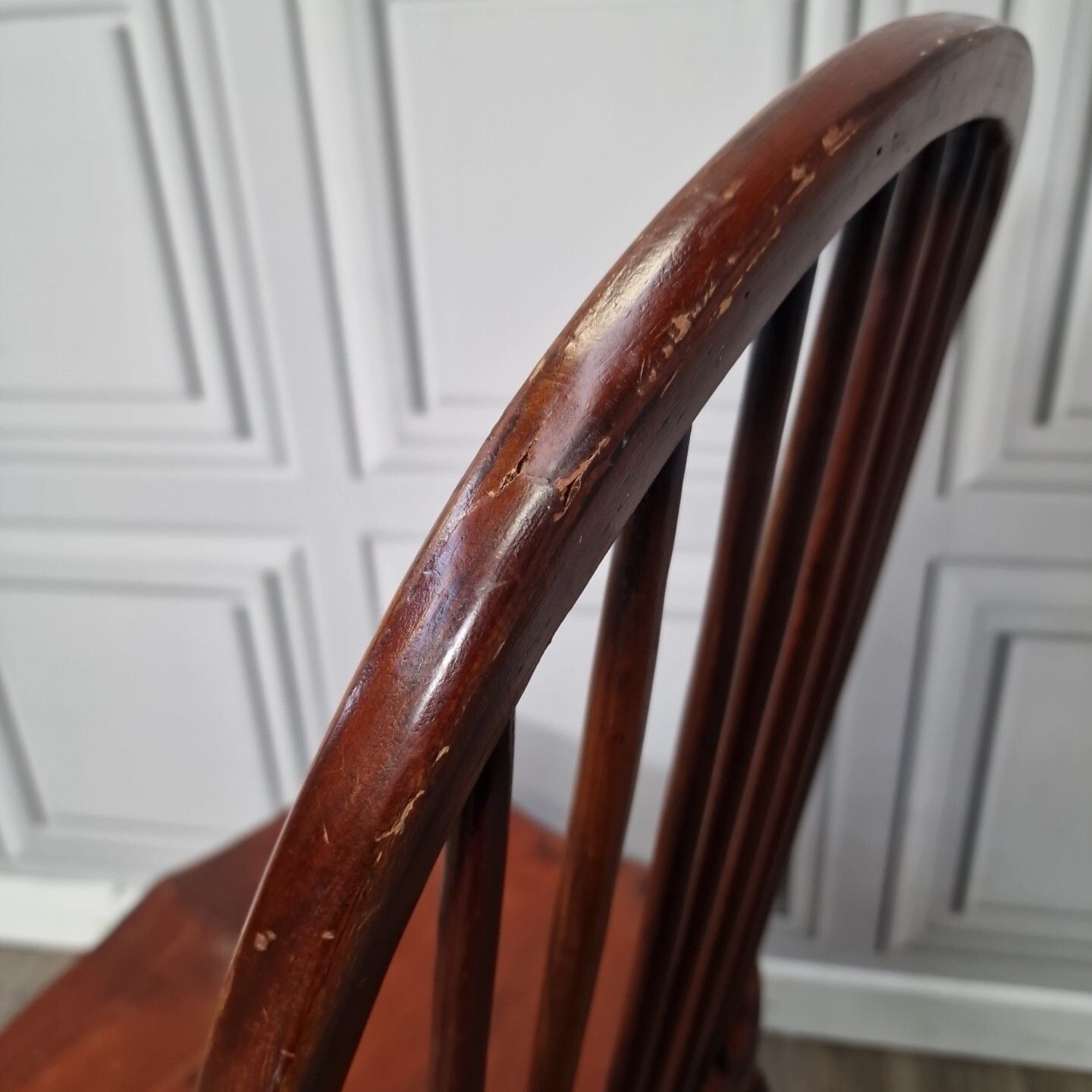 photo vinterior Antique Windsor Chair Turned Spindle Crinoline Stretcher Stick Hoop Back