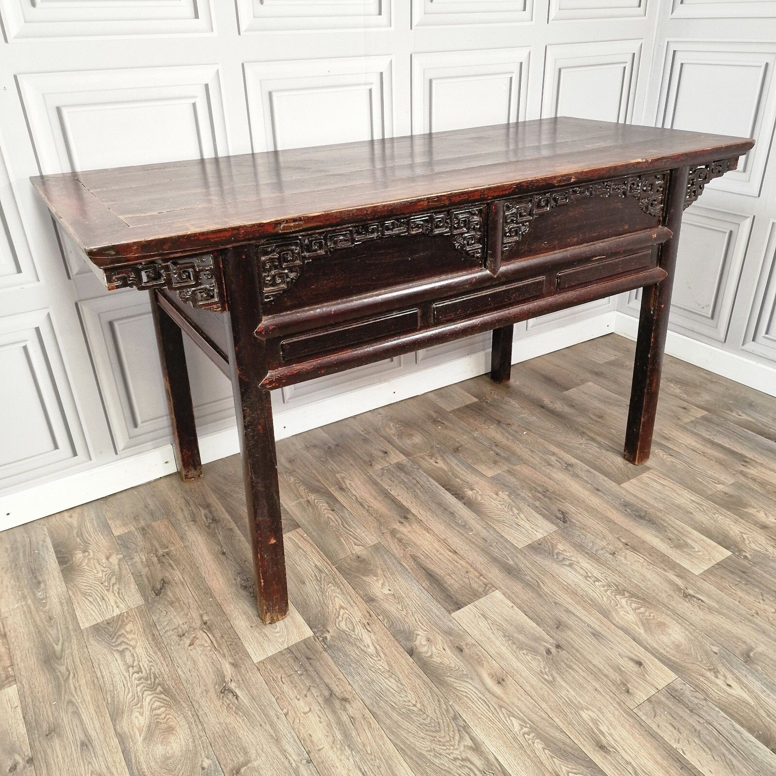 photo vintage Oriental Antique Altar Table 19th Century Solid Wooden Chinese  Bench Carved