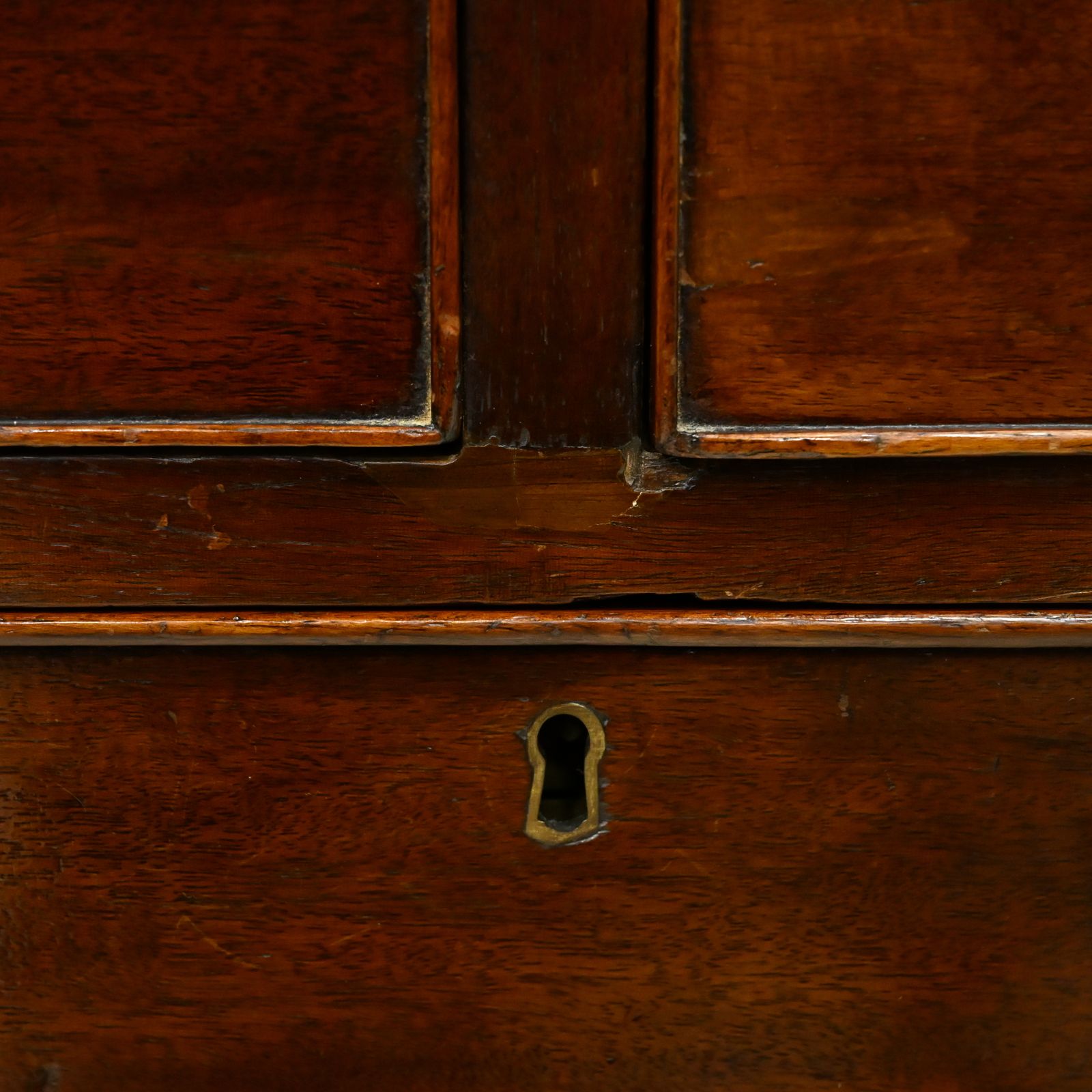 photo vintage Small Victorian Mahogany Chest Of Drawers 3 Graduated Drawers Free Delivery*