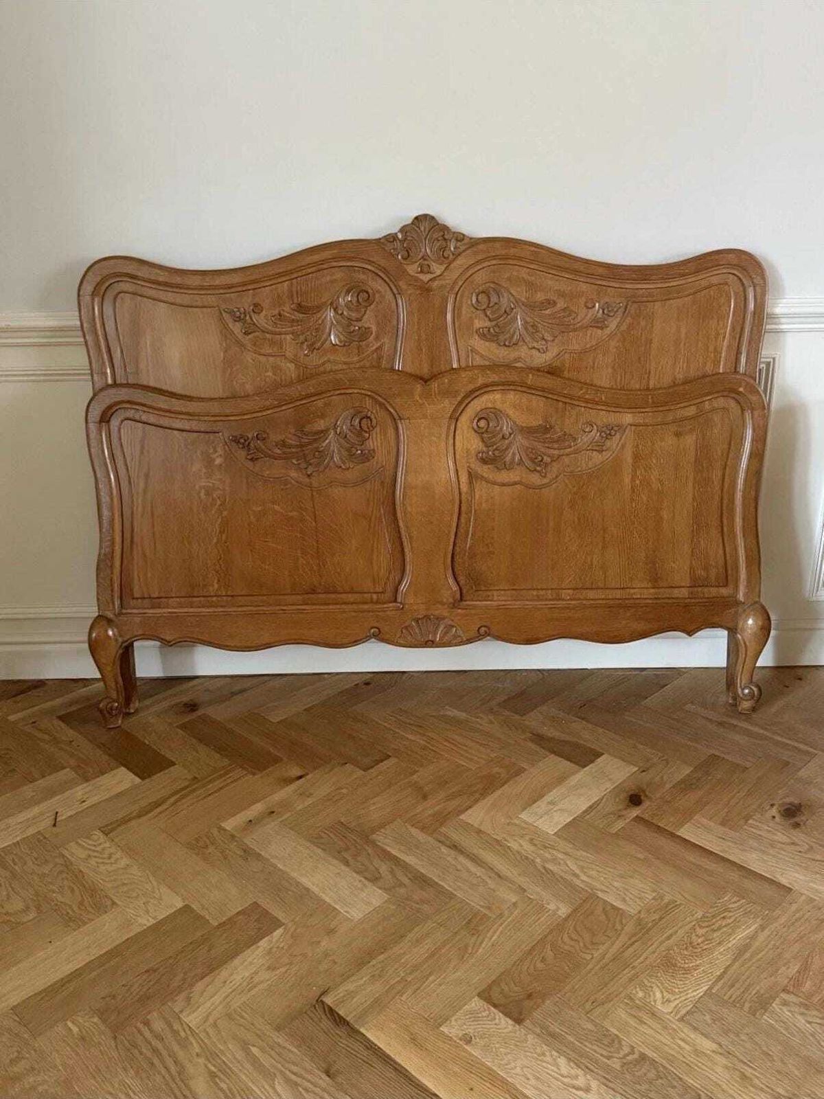 French Vintage Provincial Style 1950s Oak Carved Bedframe (4ft 6” Mattress) photo vinterior