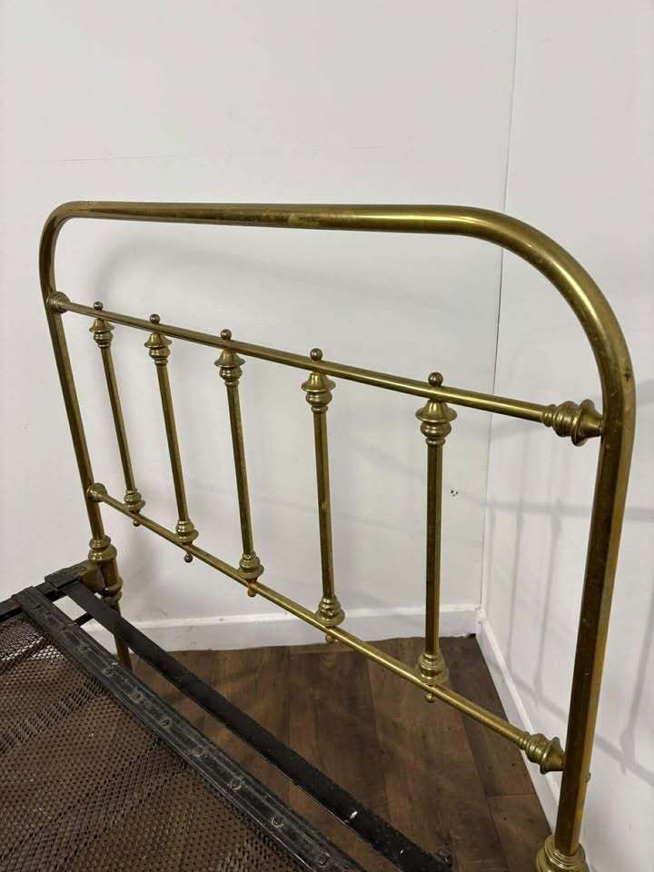 Victorian Brass & Iron Single Bed photo Furniture