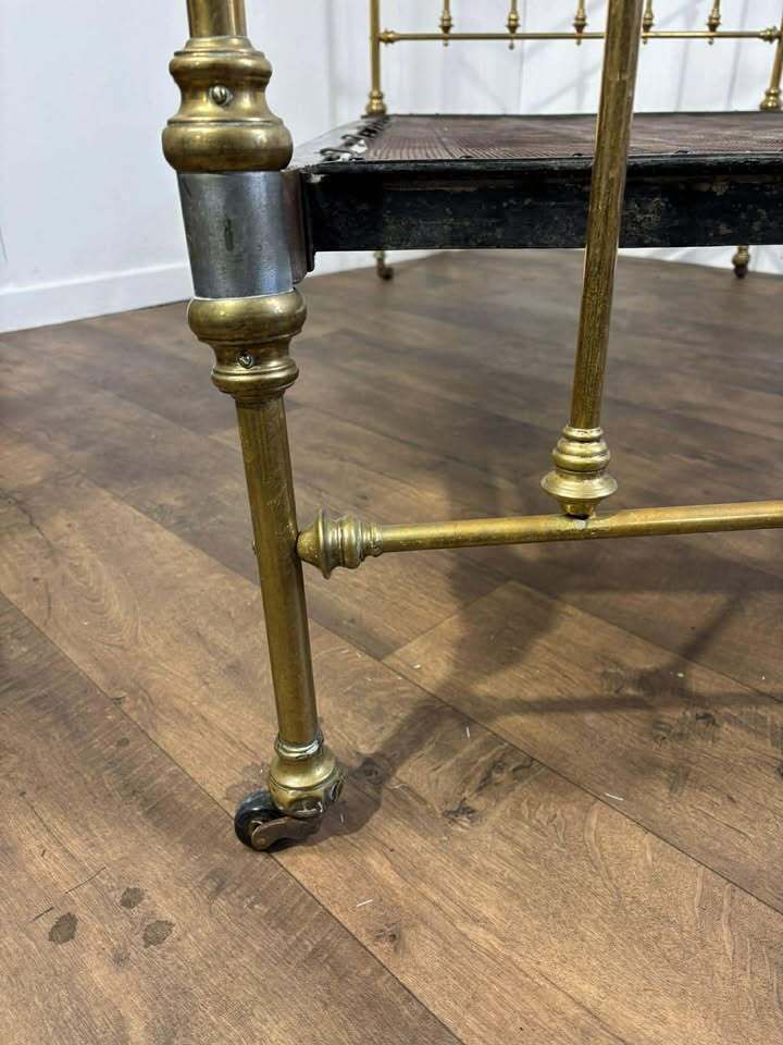 Victorian Brass & Iron Single Bed photo vinterior
