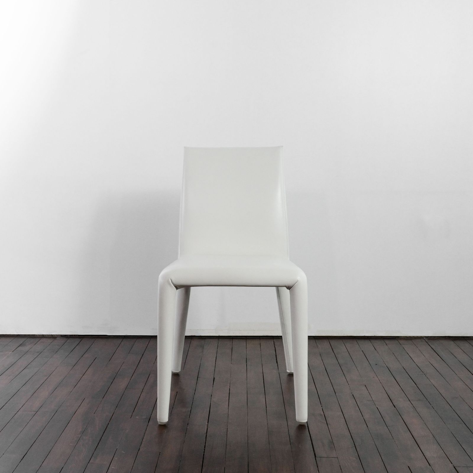 Set Of 4 Vol Au Vent Chairs In White Leather Designed By Mario Bellini For B&B Italia photo for sale