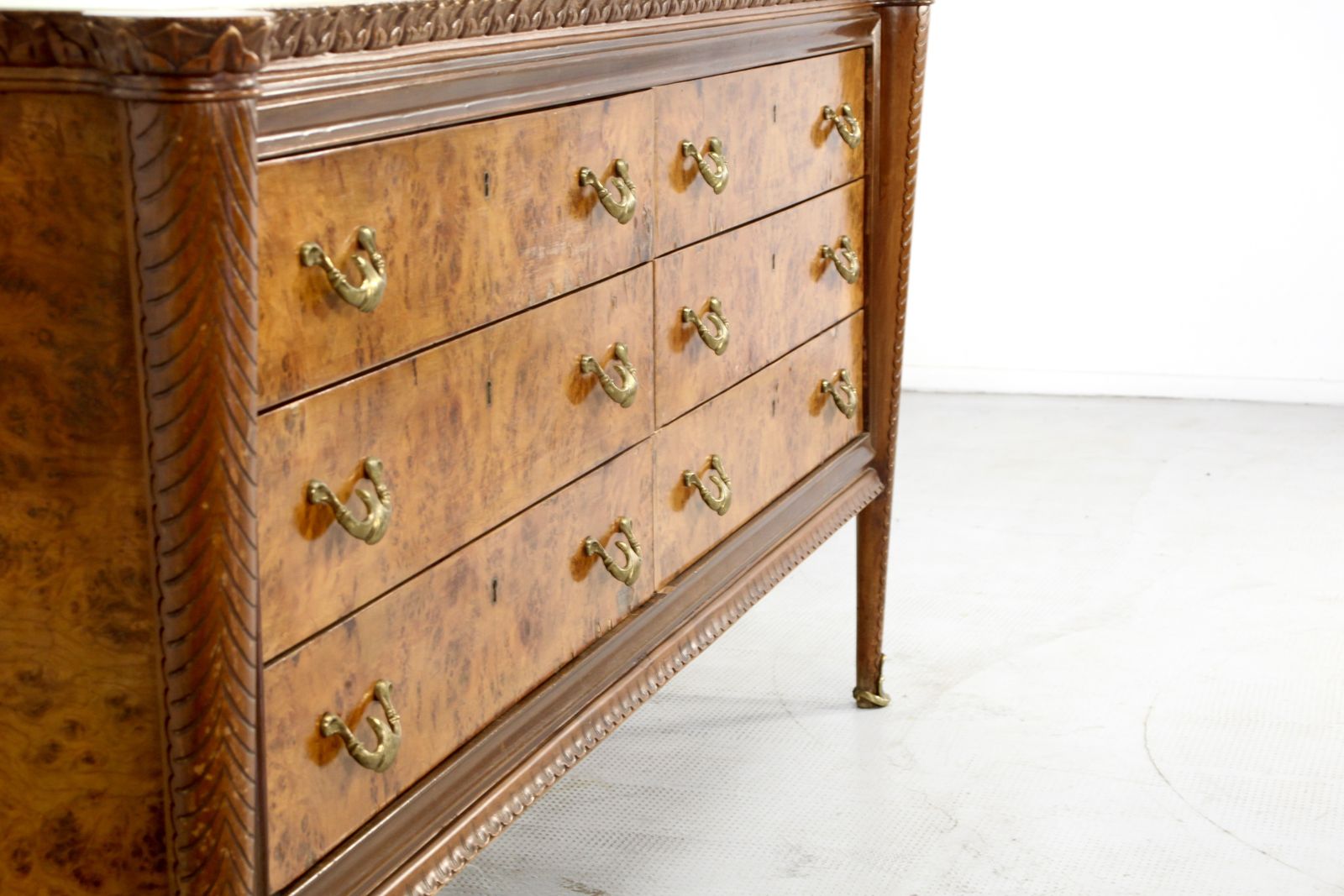 Stunning Vintage Italian Art Deco Sideboard / Cabinet In Dark Walnut. photo vinterior