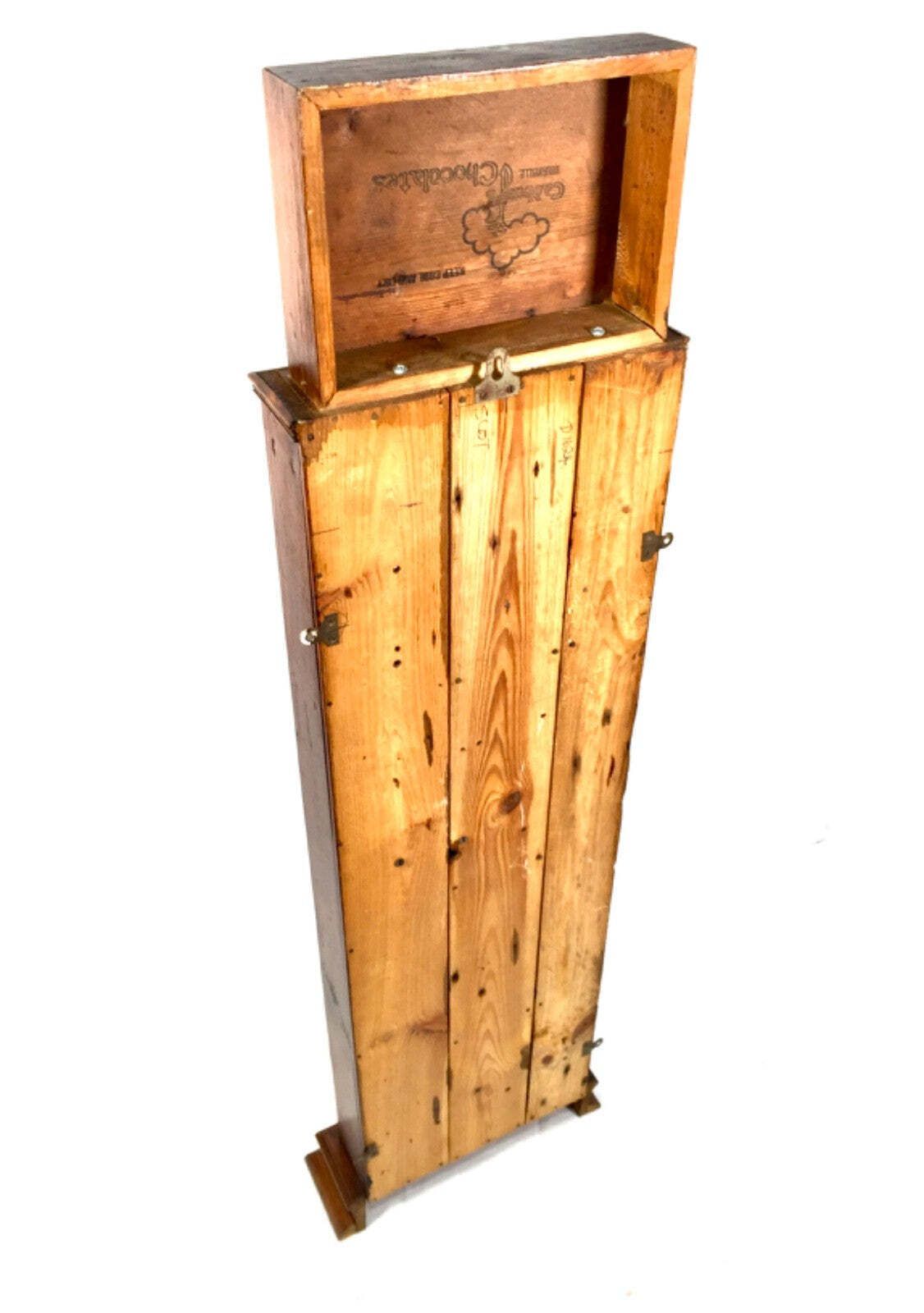 photo vinterior Antique Stained Pine Wooden Wall Shelf Unit With Cadbury's Chocolate Display Box