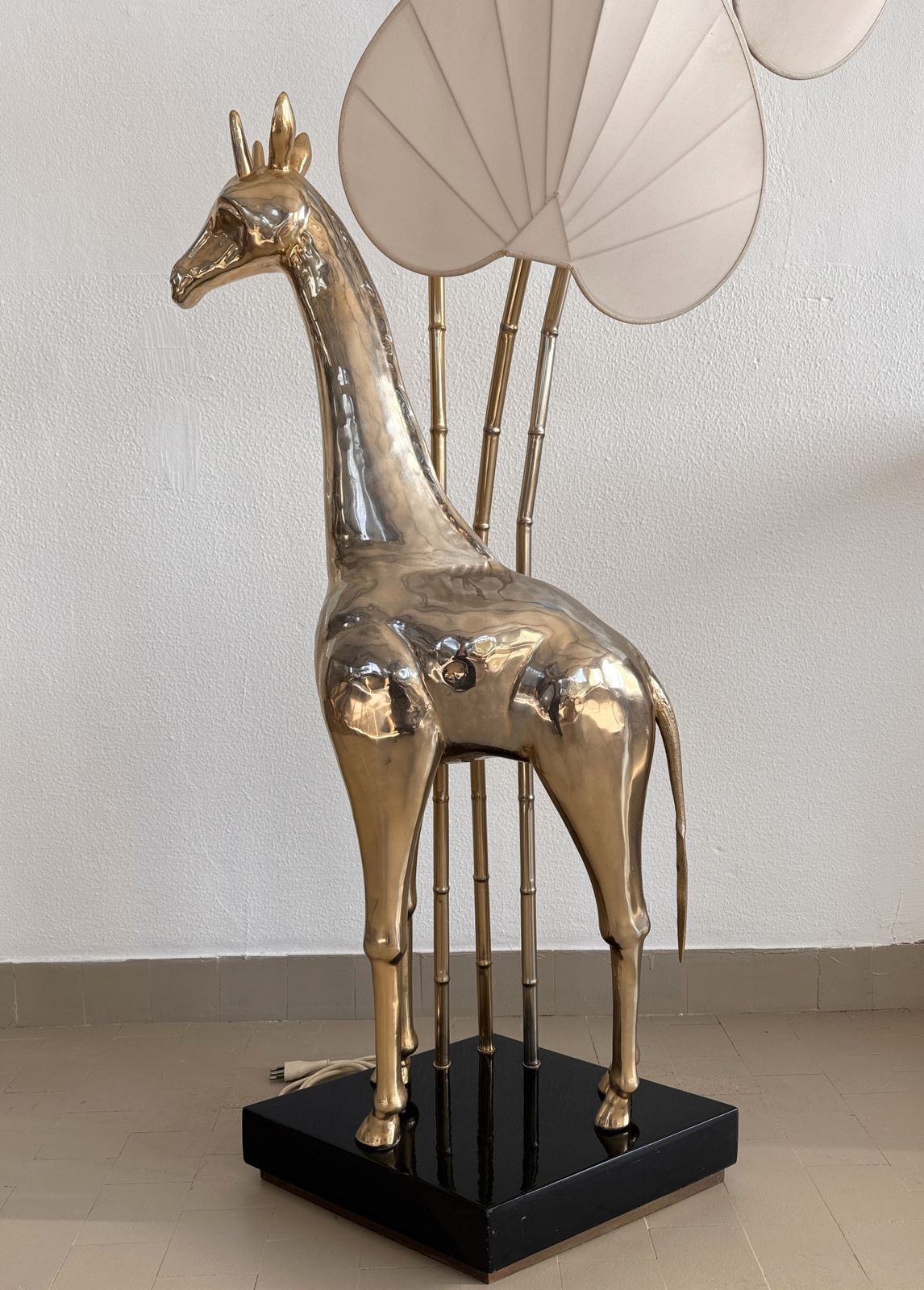 1970s Brass Giraffe Floor Lamp By Antonio Pavia With Three Lights photo Lighting