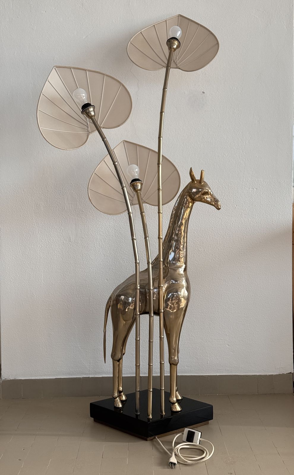 3900.0 1970s Brass Giraffe Floor Lamp By Antonio Pavia With Three Lights photo