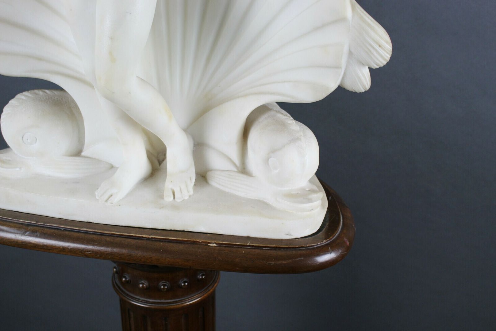 Early 19th C. Marble Sculpture Of Venus On Mahogany Pedestal photo vintage