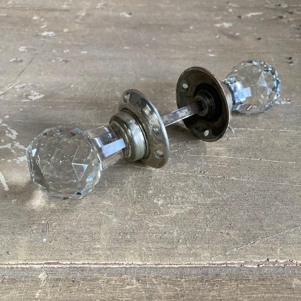 Antique Cut Glass Door Knobs, 1920s photo vinterior
