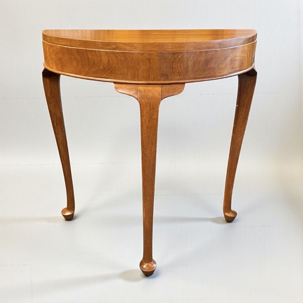 Demi Lune Side / Console Table photo 575.0