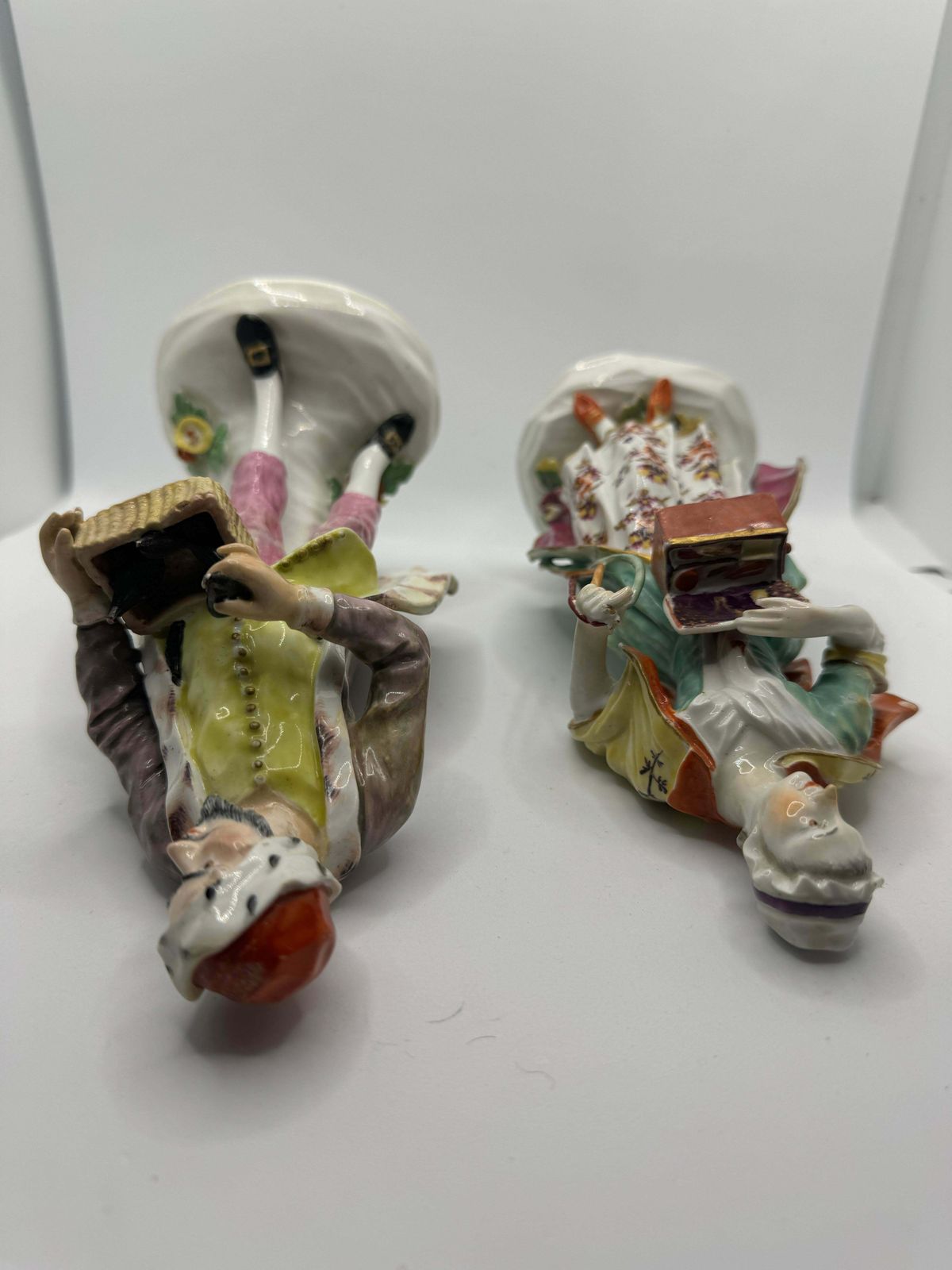 5000.0 Pair Of 18th Century Derby Figures Of 'Jewish Pedlar And Companion' , Circa 1760 photo