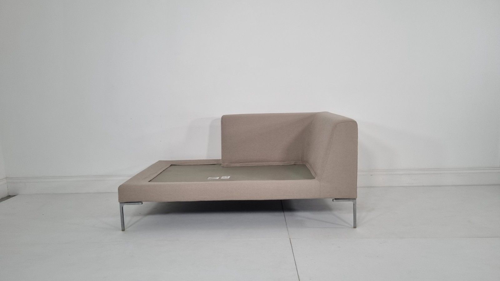Furniture Bb Italia Charles Chaise In Stone Boucle In Excellent Condition photo