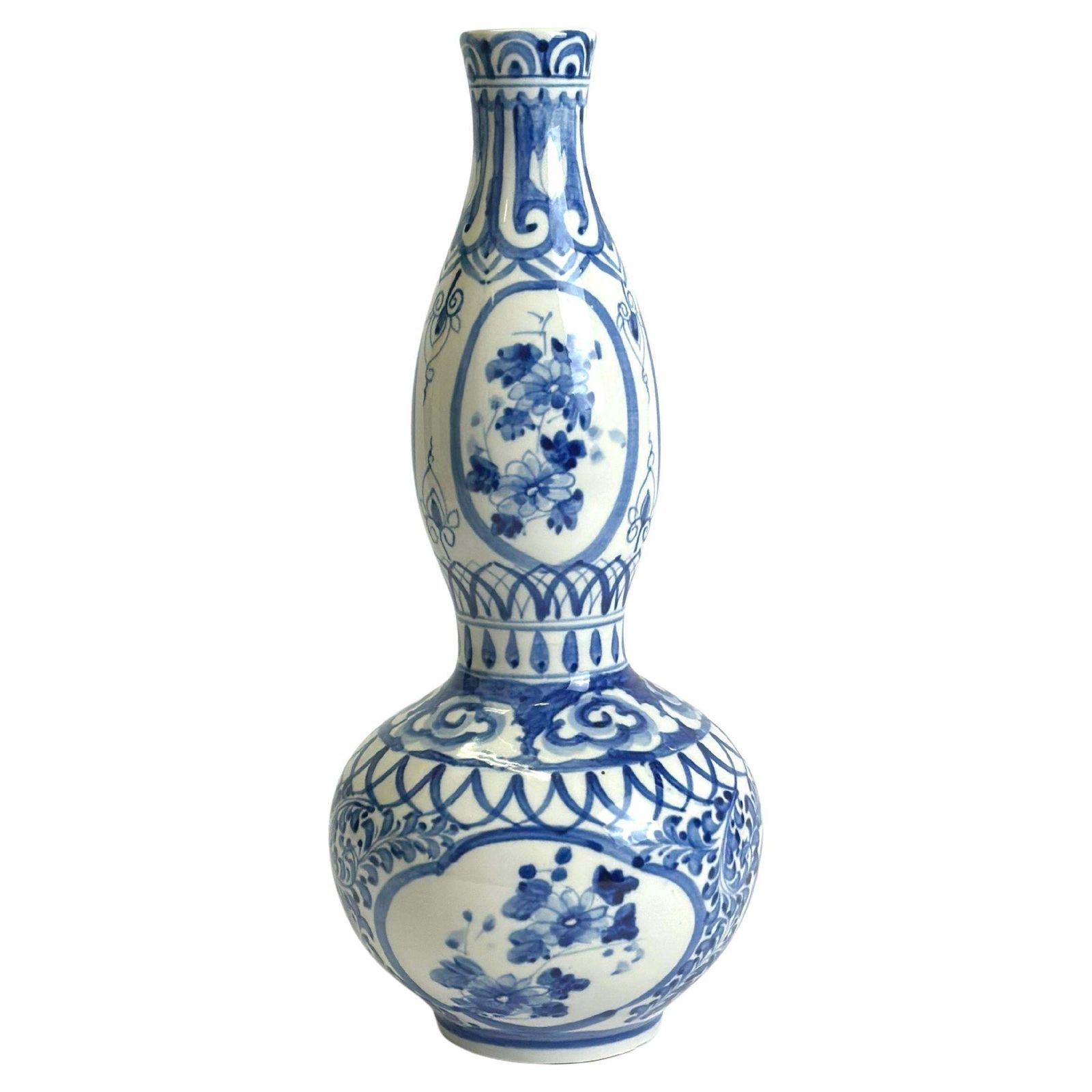 Chinese Blue And White Porcelain Huluping Double Gourd Vase, Ming Style, 1930s
