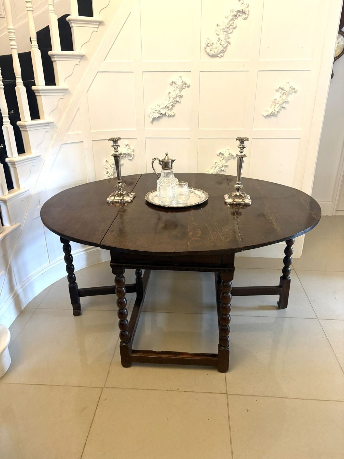 Exceptional Quality Antique 17th Century Oak Gateleg 6 Seater Dining Table With Bobbin Turned Legs photo buy