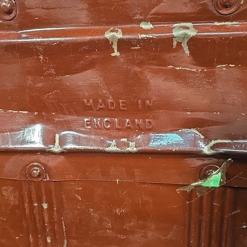 photo vinterior Vintage Metal Steamer Trunk Blanket Box Storage Chest Coffee Table Case Retro