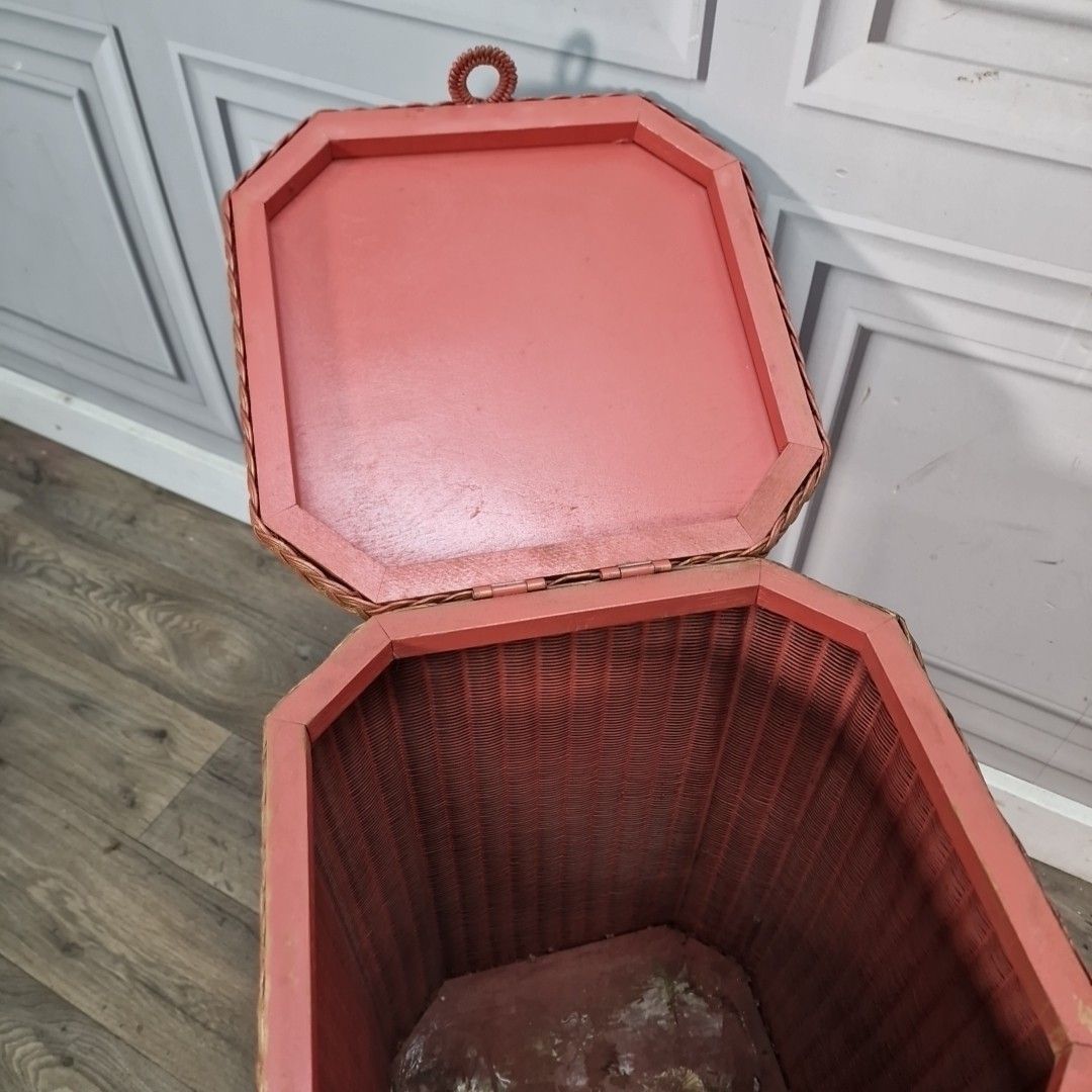 Vintage Laundry Basket  Lloyd Loom – Pink Woven Fibre Linen Storage Box – Lusty photo vinterior