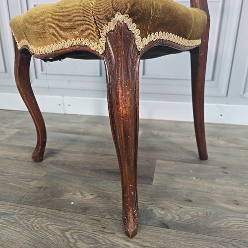 110.0 Antique Victorian Bedroom Chair Walnut Cabriole Dining Carved Button Desk Seat photo