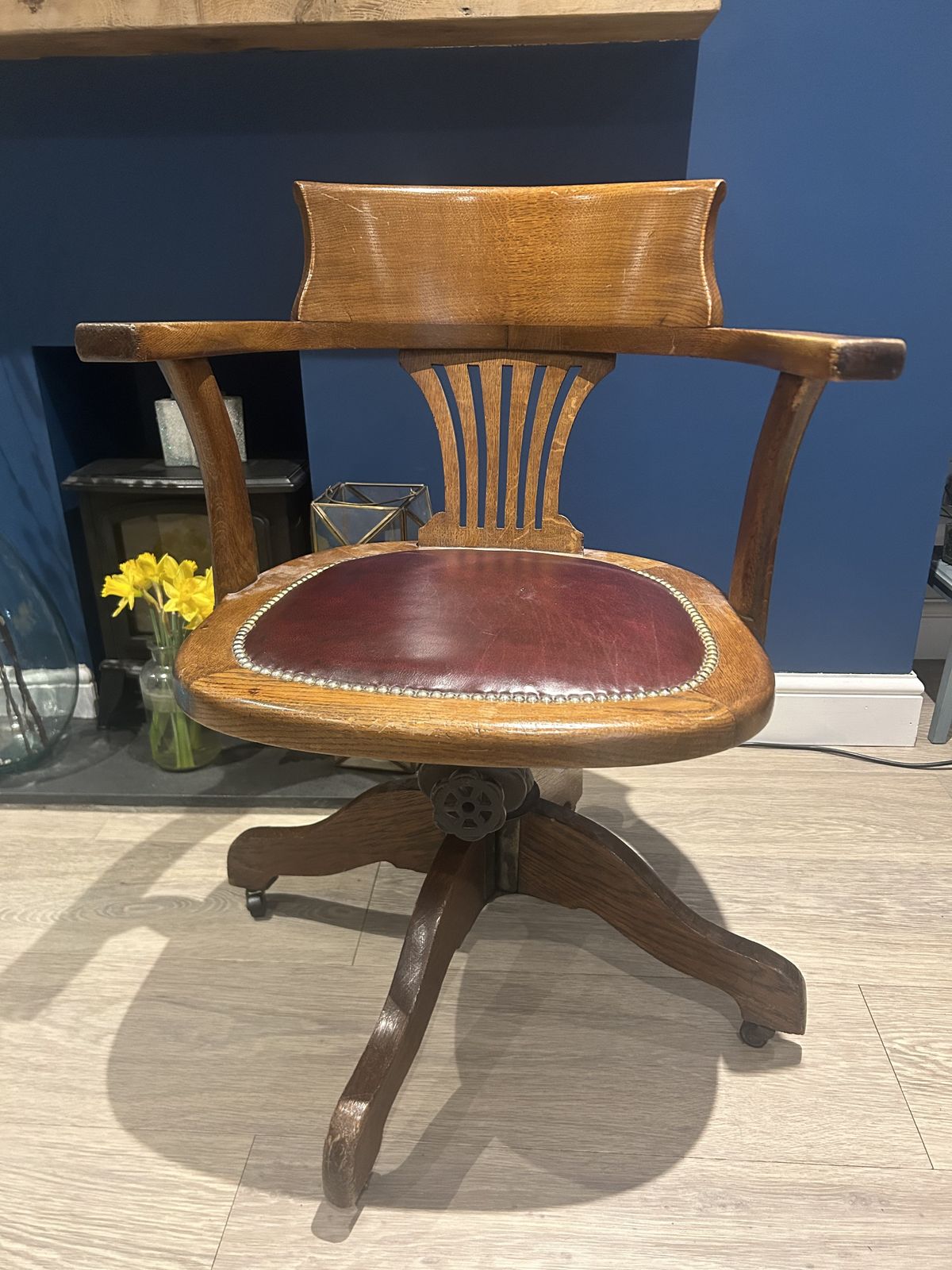 Edwardian Oak Swivel Desk Chair