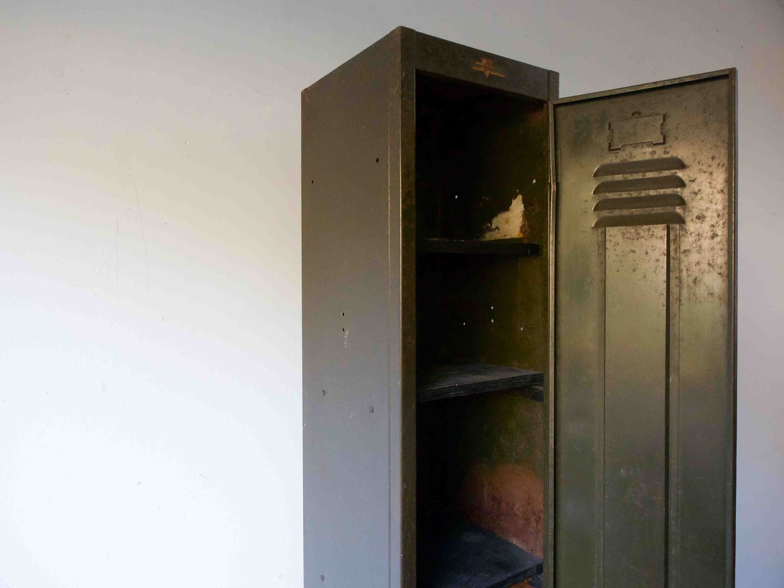 Metal Locker, 1930s, Industrial photo vinterior