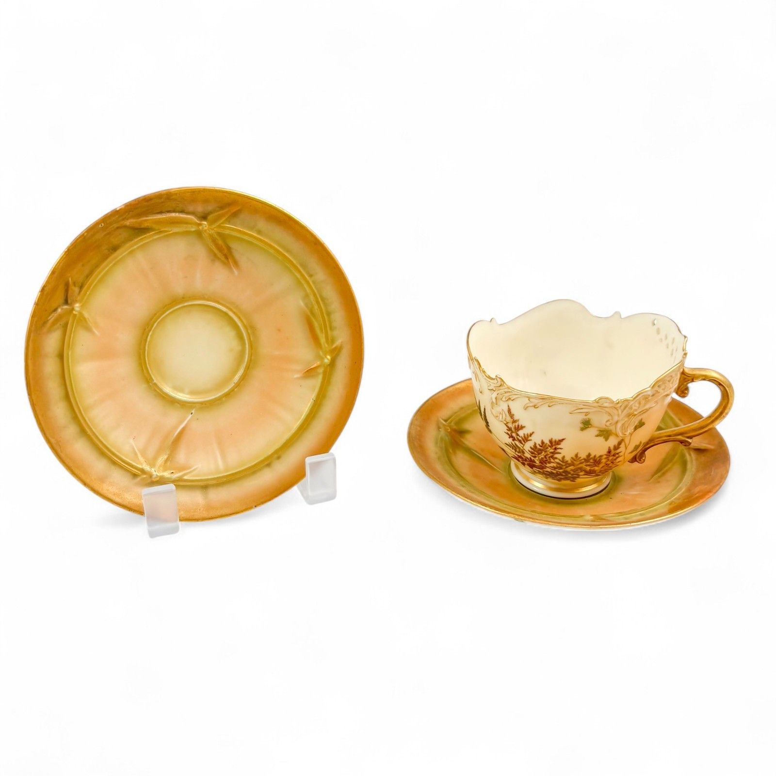 Edwardian Victorian Royal Worcester Blush Porcelain Tea Cup & Saucers 1891 1902