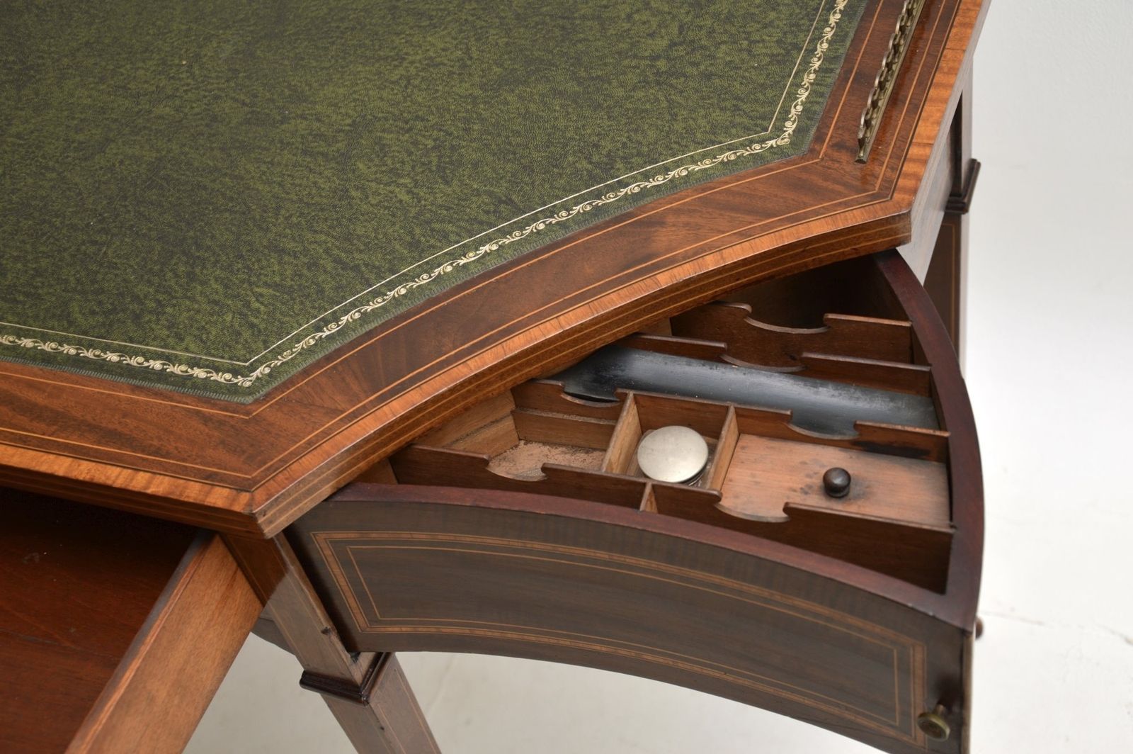 photo furniture Antique Edwardian Inlaid Mahogany Writing Table / Desk