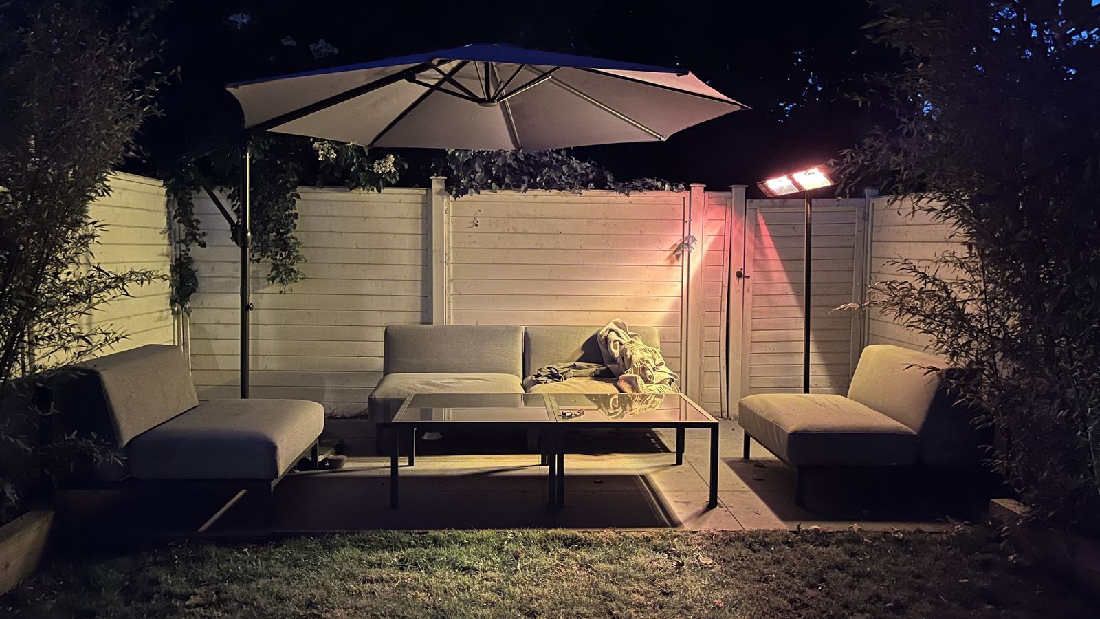 Bo Concept Rome Outdoor Sofa Set (4 Chairs + 2 Tables + Cushions Rrp £7,000+) photo for sale