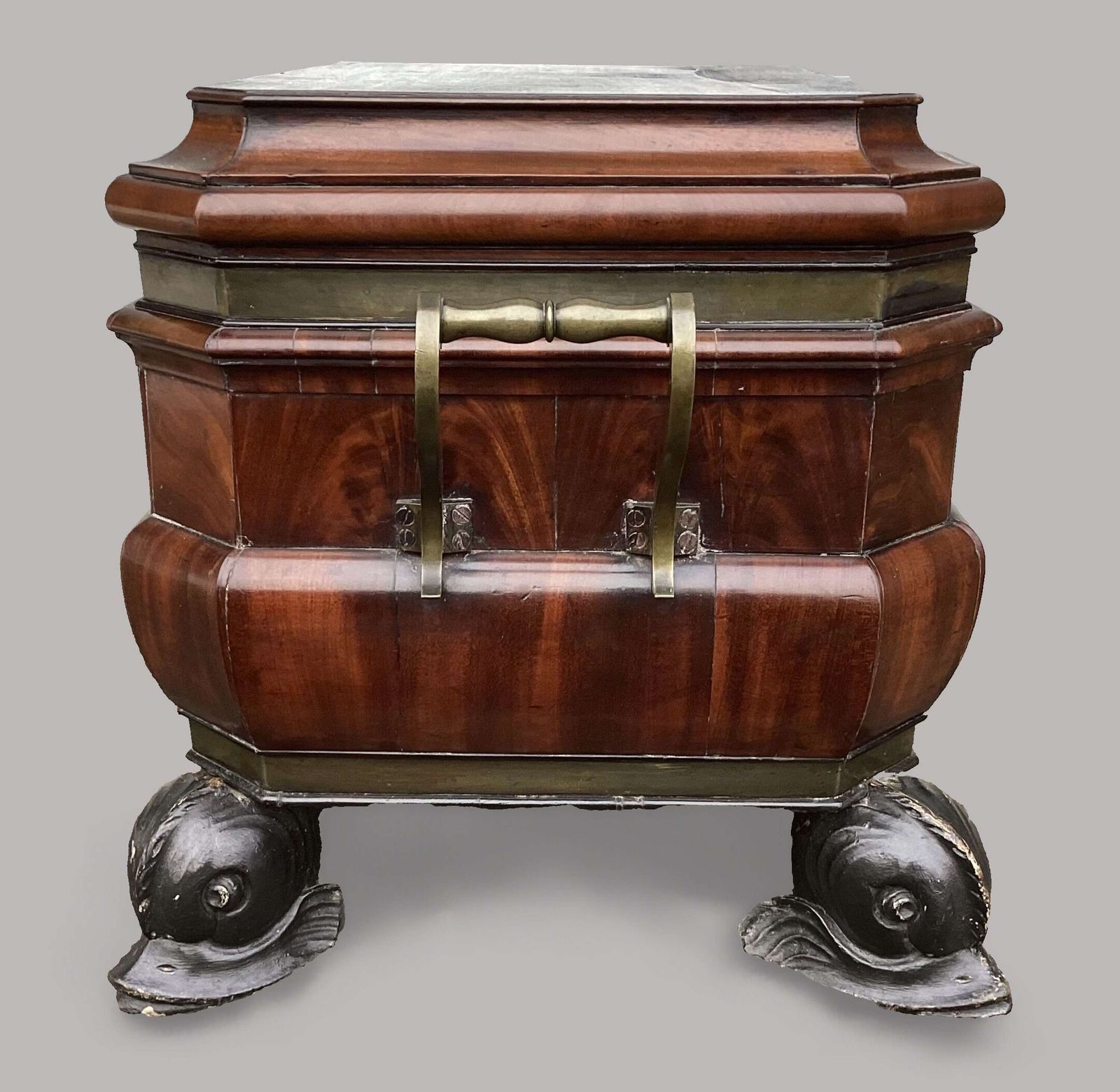 Magnificent Regency Mahogany Sarcophagus Form Wine Cooler / Cellarette photo vinterior