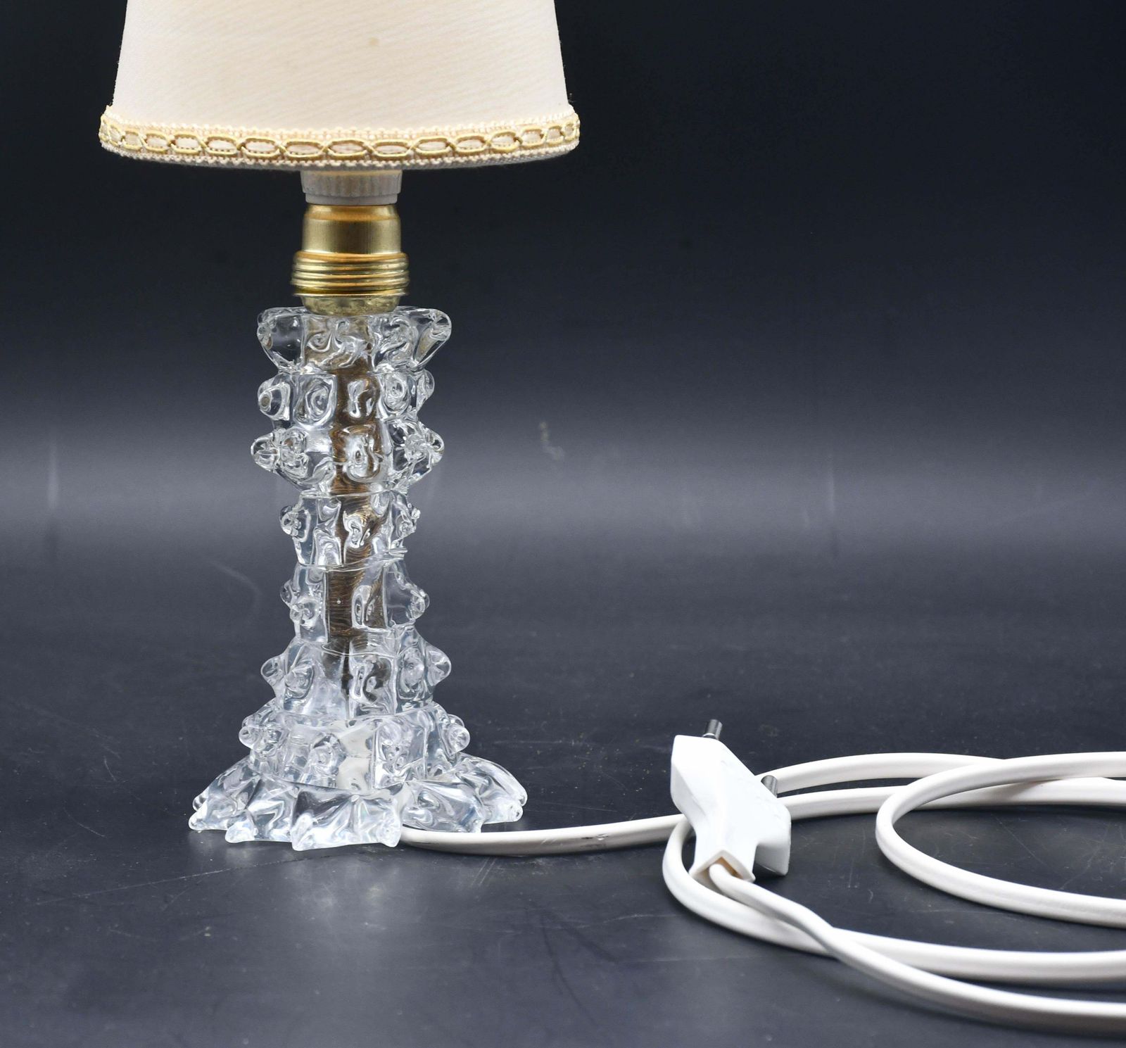 Charming Table Lamp In Rostrato Murano Glass Vase For Barovier & Toso, 1940s photo vinterior