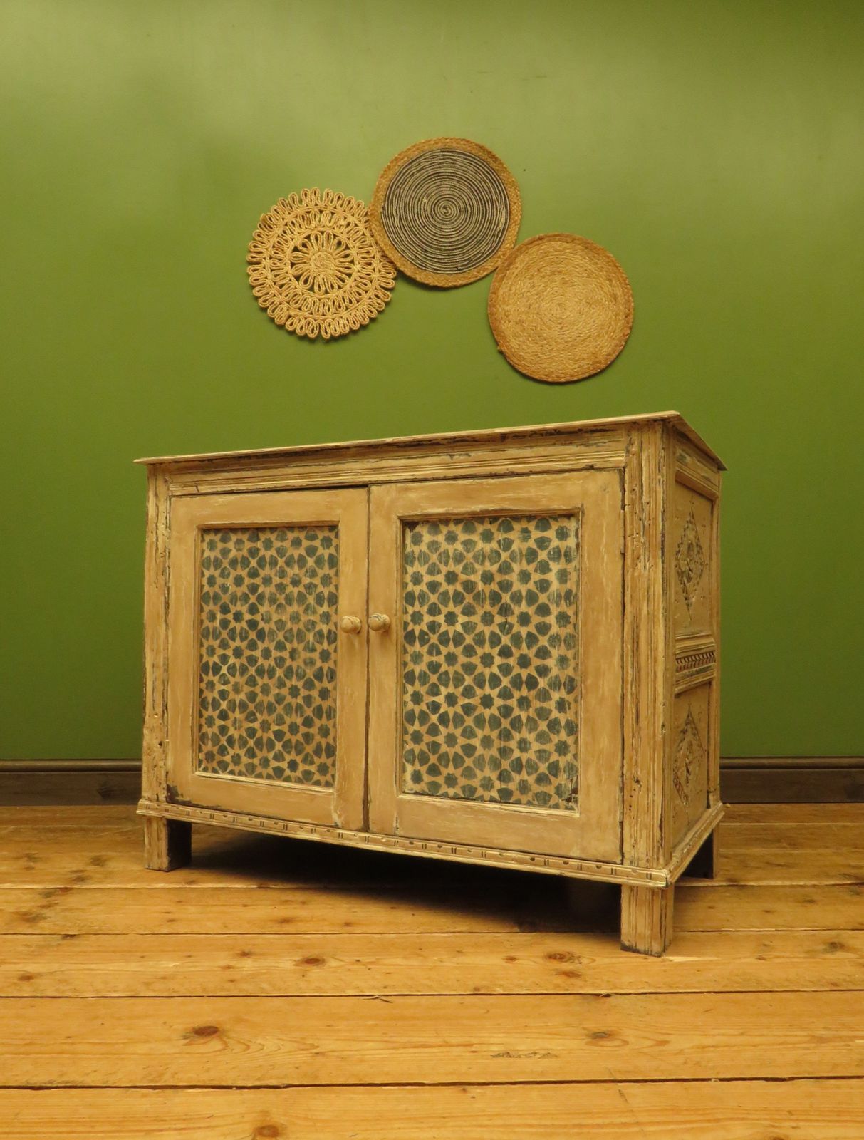 595.0 Shabby Chic Cupboard With Stencilled Detailing photo