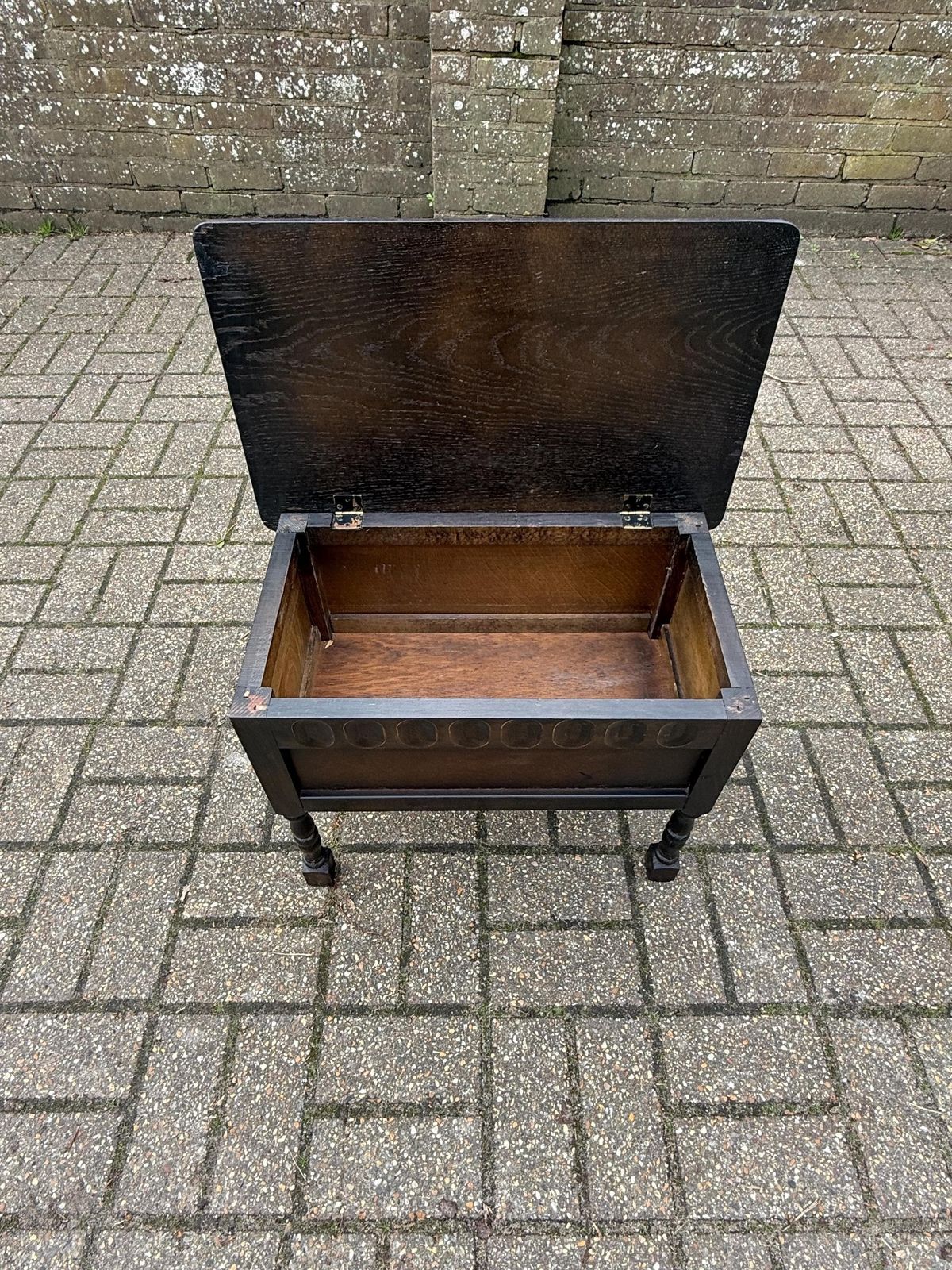 Vintage Early Mid 1900s Oak Veneer Storage Bench In Jacobean Revival Style photo 110.0