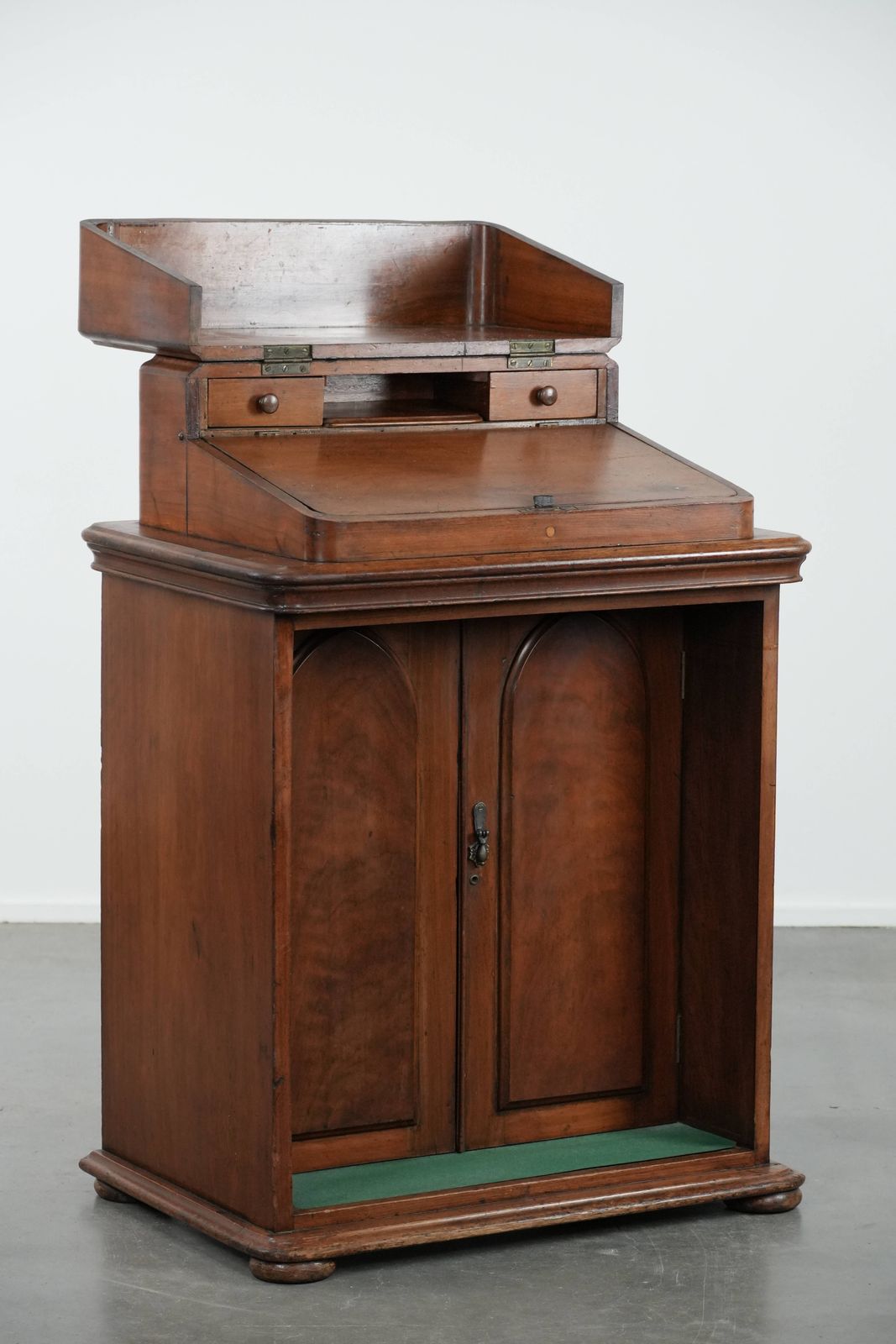 Antiek Staand Bureau/Balie/Engelse Schrijftafel Uit De 19e Eeuw photo furniture