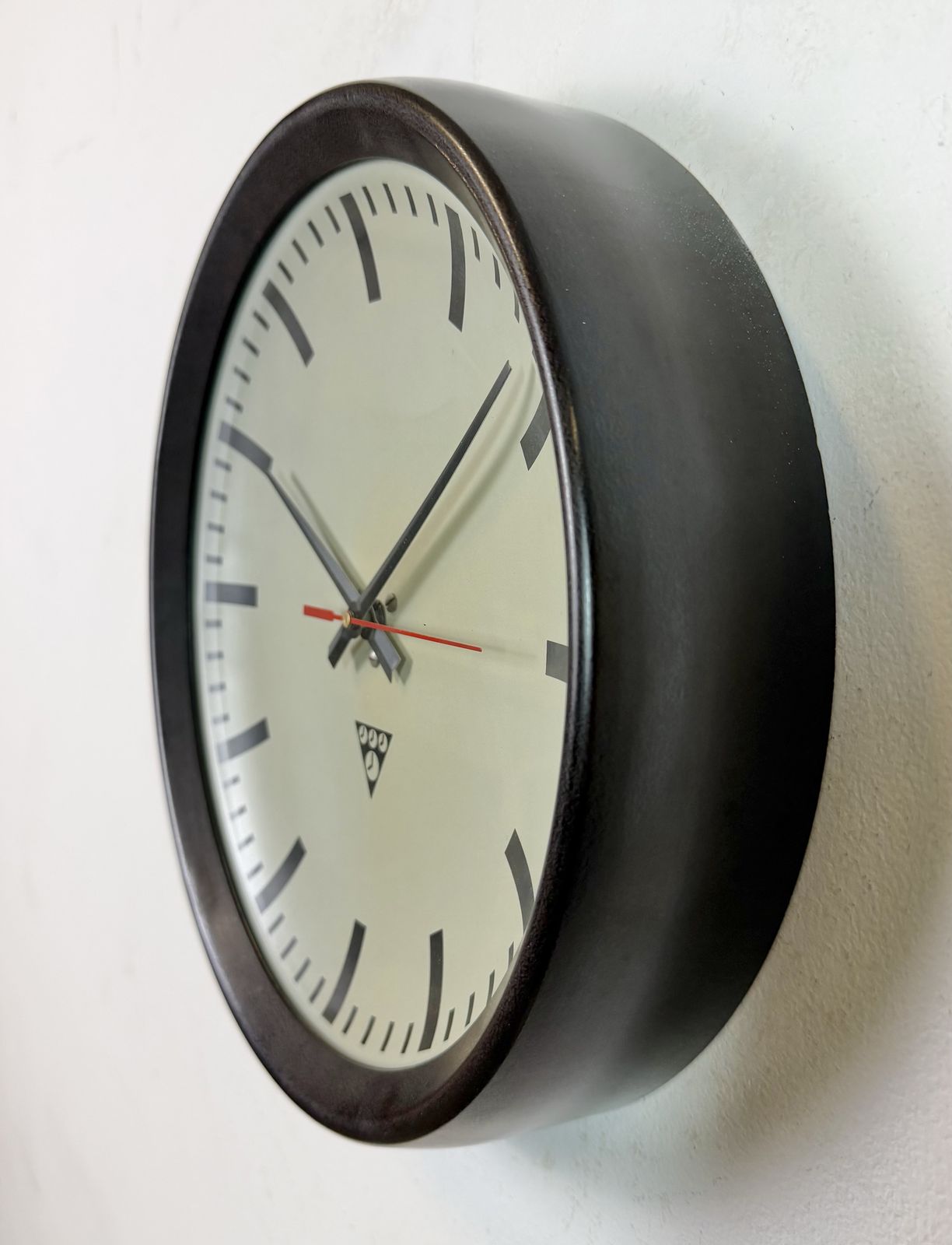 Industrial Brown Bakelite Factory Wall Clock From Pragotron, 1960s photo Home Decor