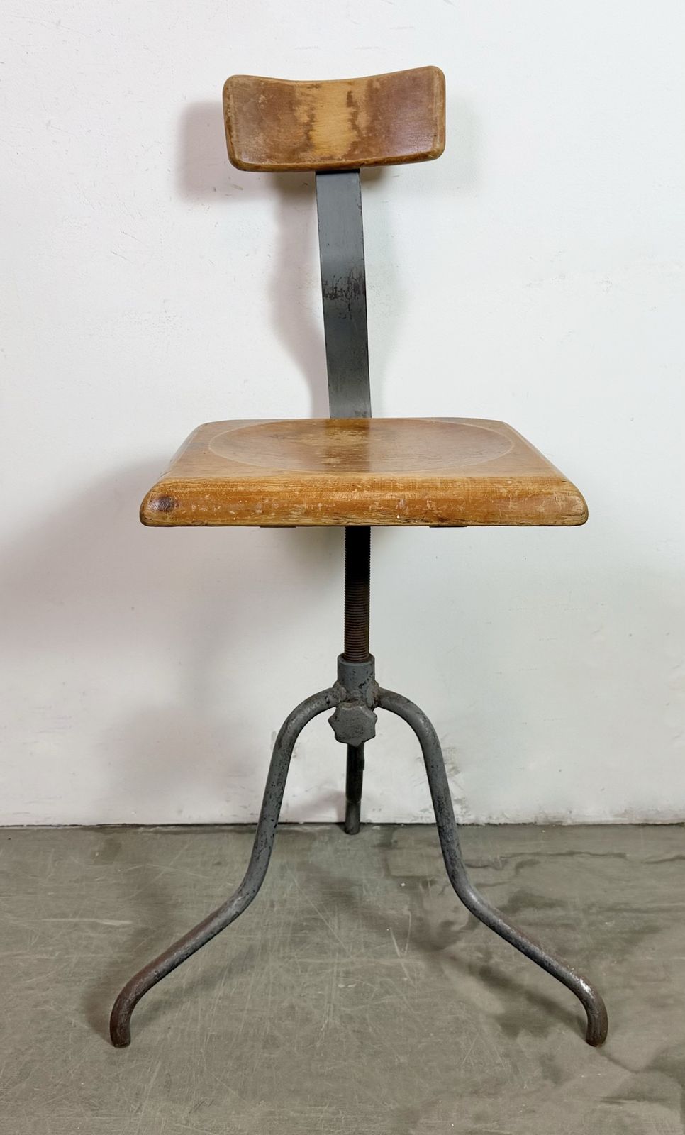 Industrial Factory Swivel Chair, 1950s photo 289.0