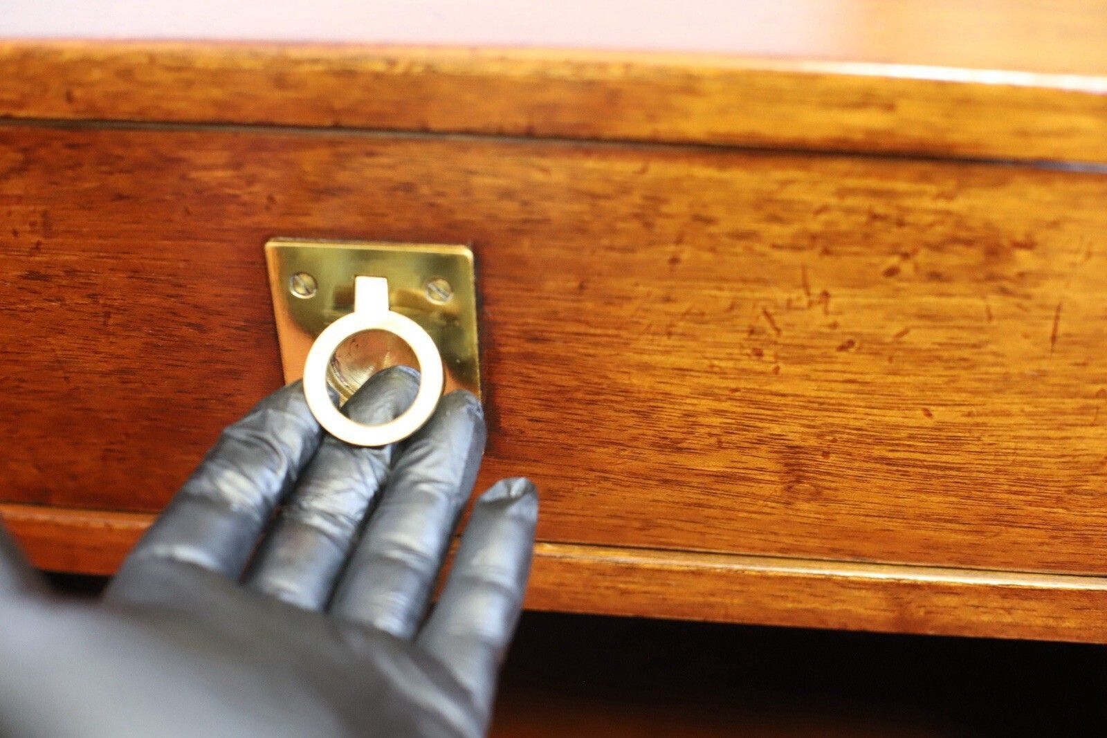 photo vinterior Kennedy Of Ipswich For Harrods Stunning Set Of Two Military Campaign Nightstand