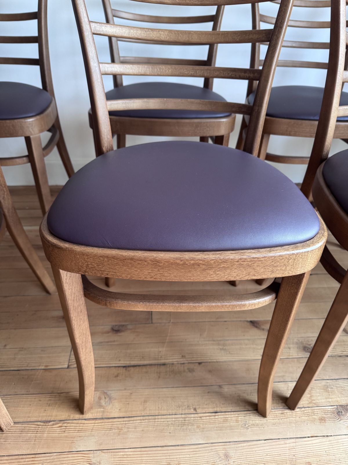 Benchmark Mrs B Dining Table In Walnut Designed By Russel Pinch With 8 Leather Upholstered Vienna Dining Chairs photo for sale
